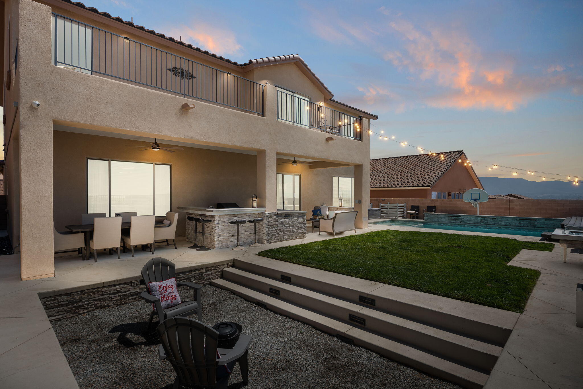 9128 Vista Bosquejo Road NW