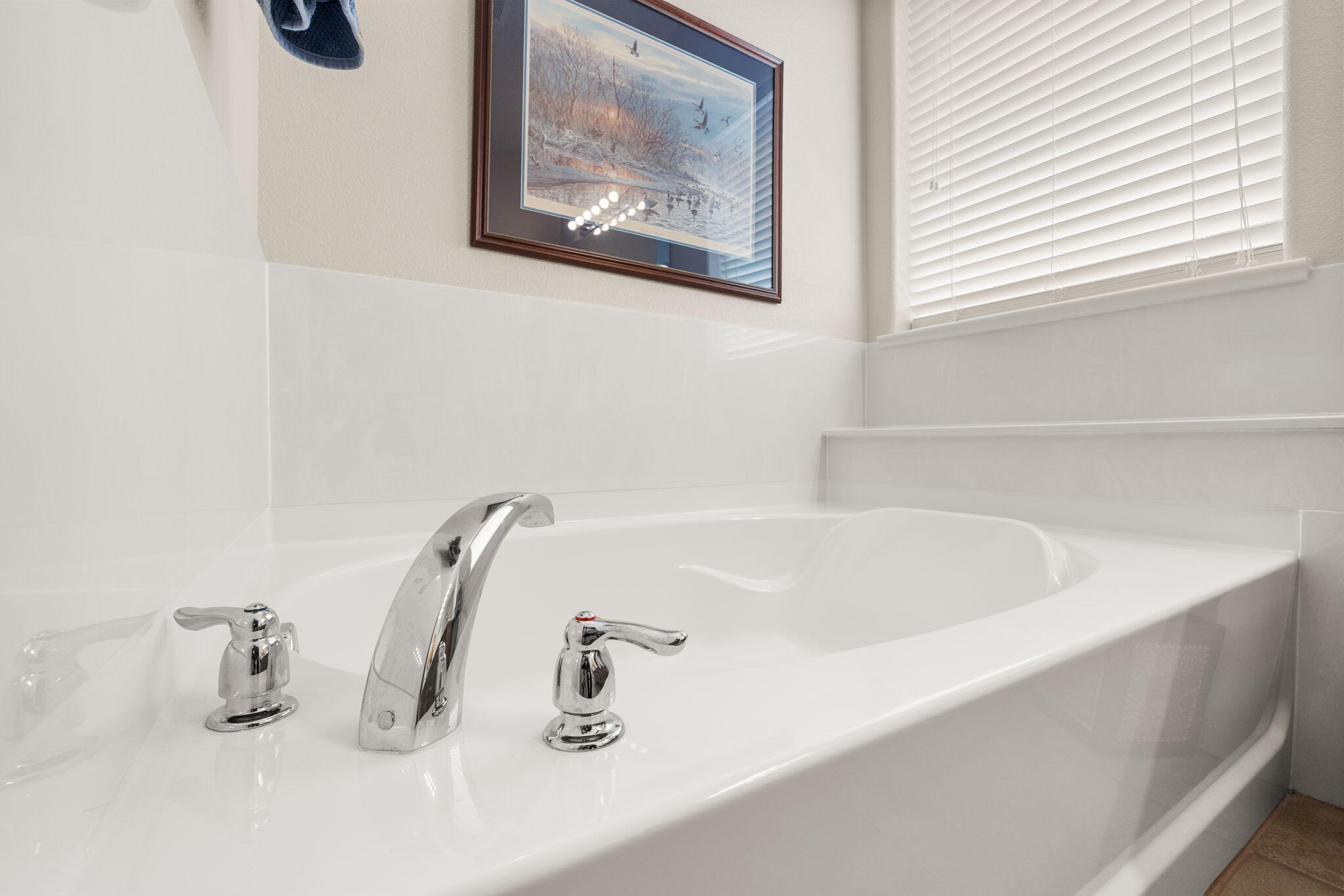 429 Paseo Vista Loop NE