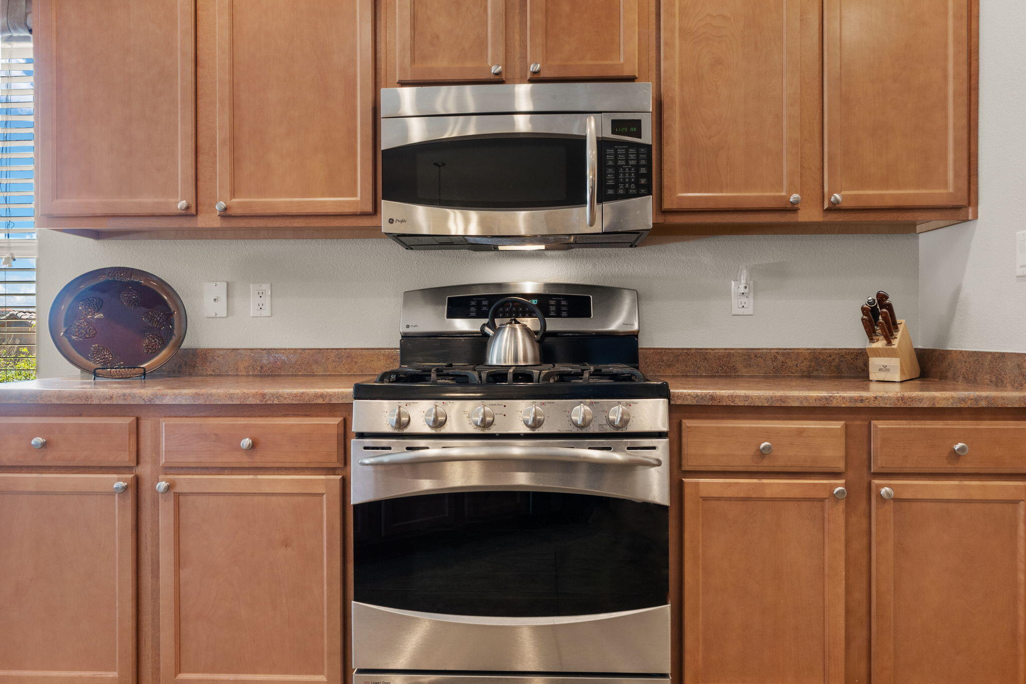 429 Paseo Vista Loop NE