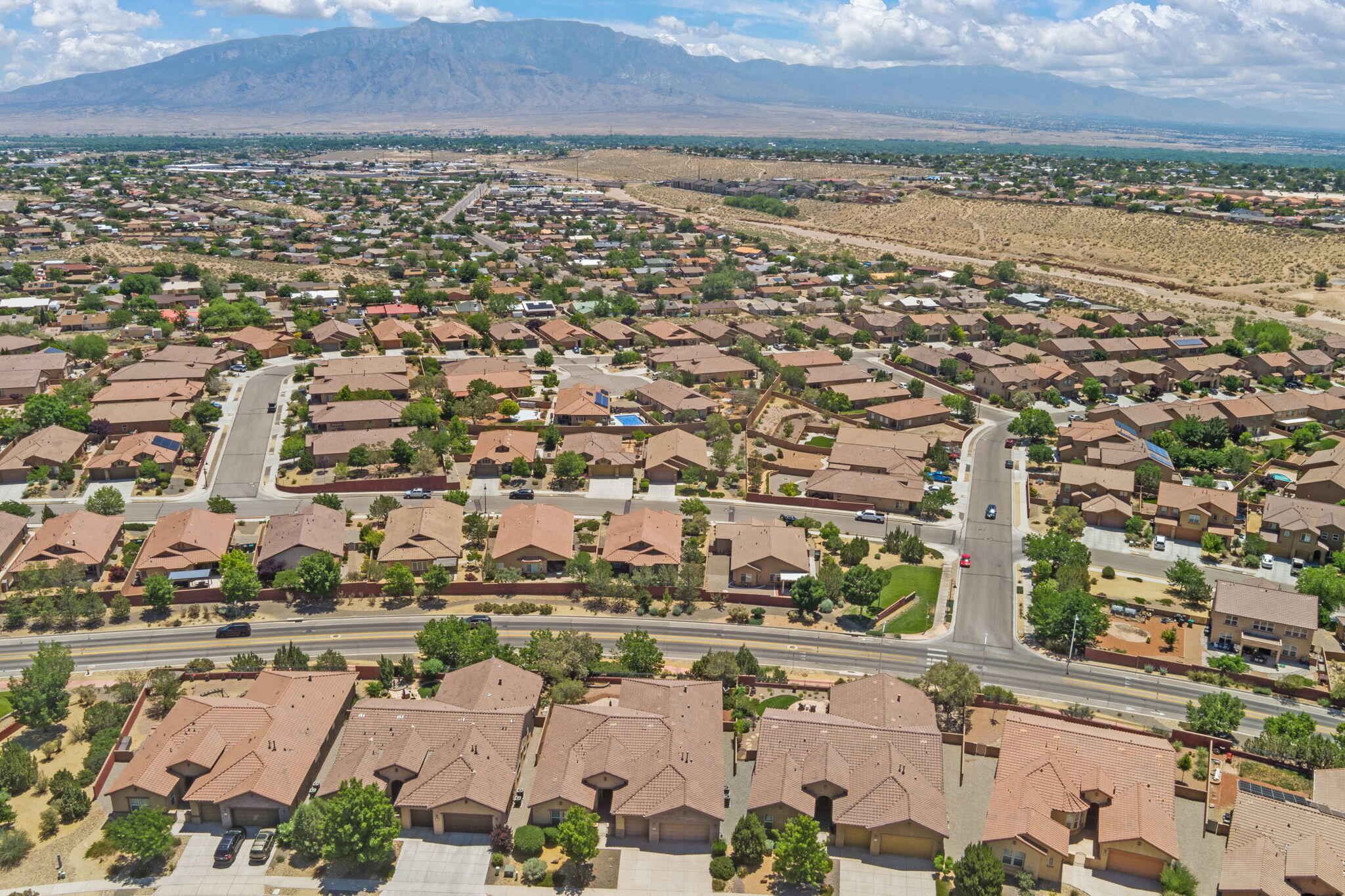 429 Paseo Vista Loop NE