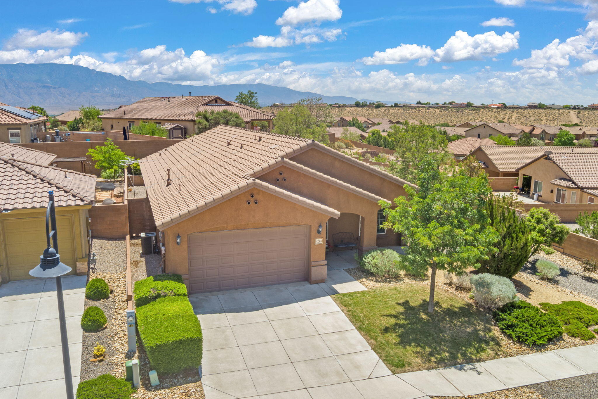 429 Paseo Vista Loop NE