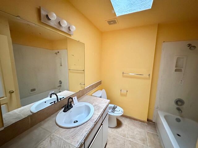 10704 Olympic Street NW