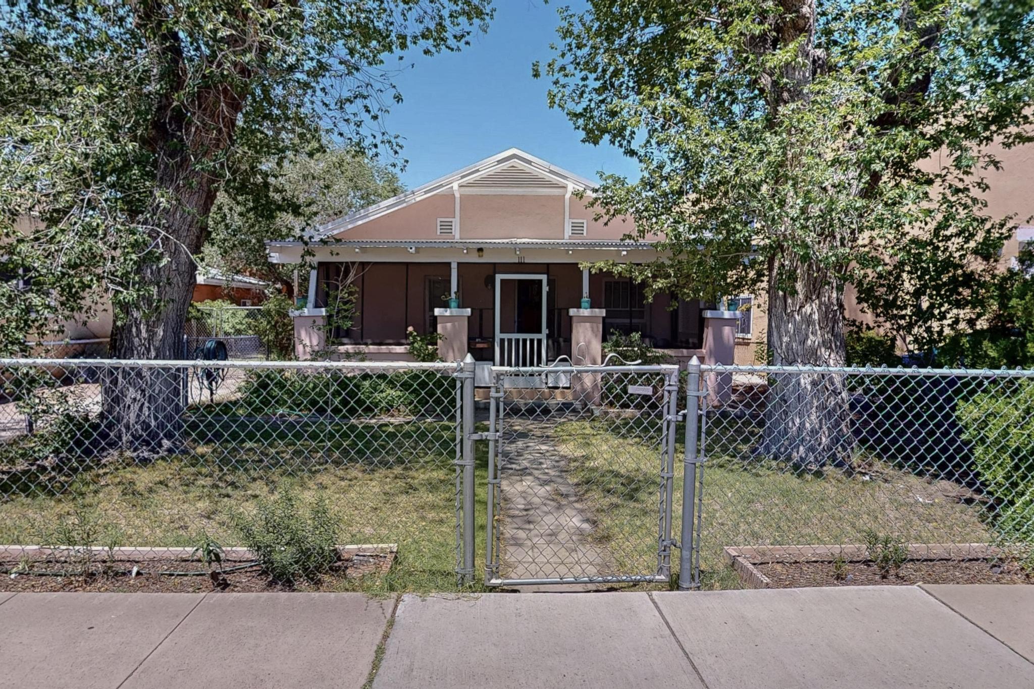 111 COLUMBIA Drive SE