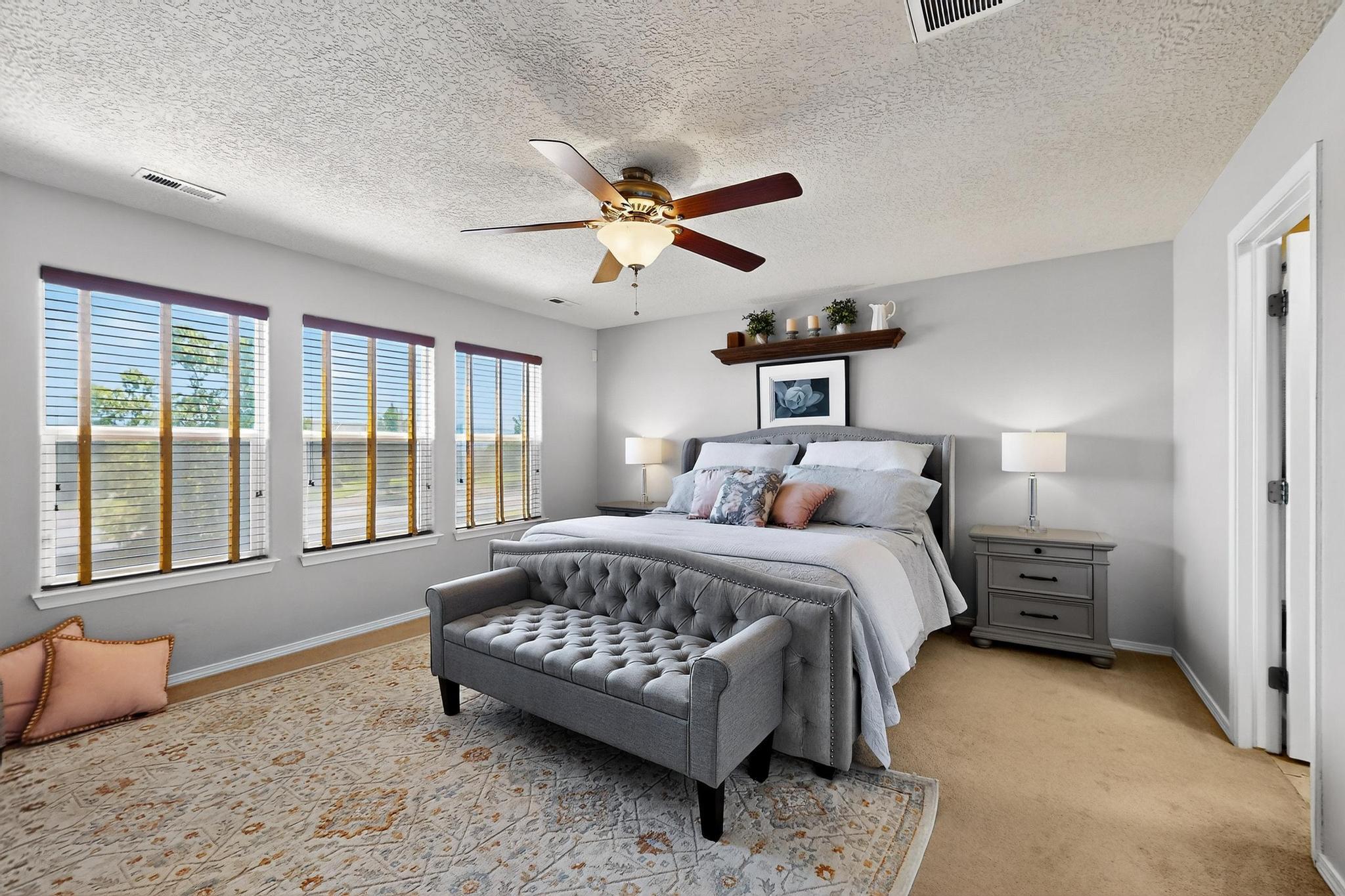 10204 MOGOLLON Drive NW