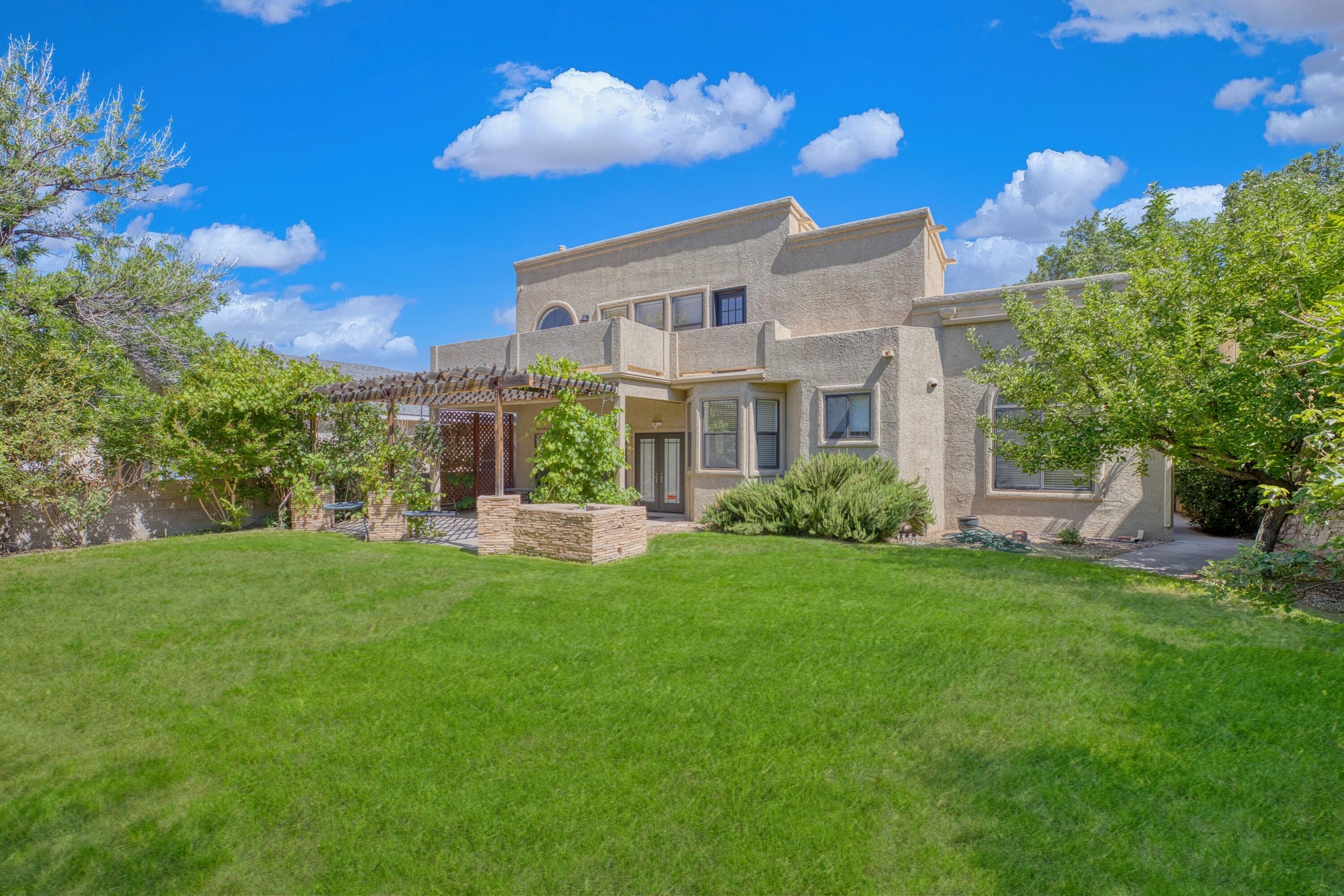 8712 Greenarbor Road NE