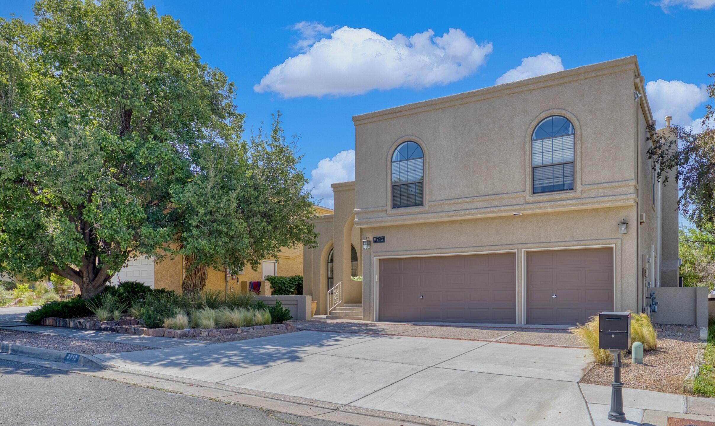 8712 Greenarbor Road NE