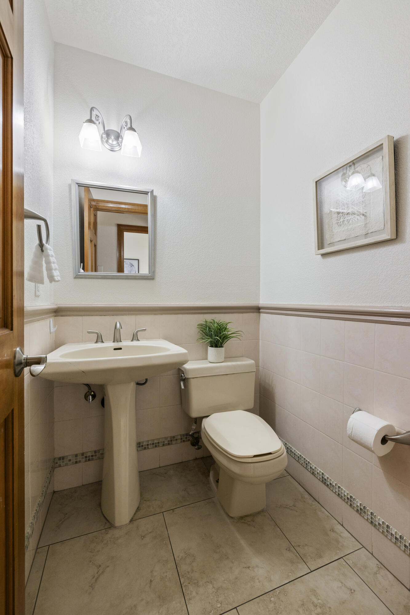 8712 Greenarbor Road NE