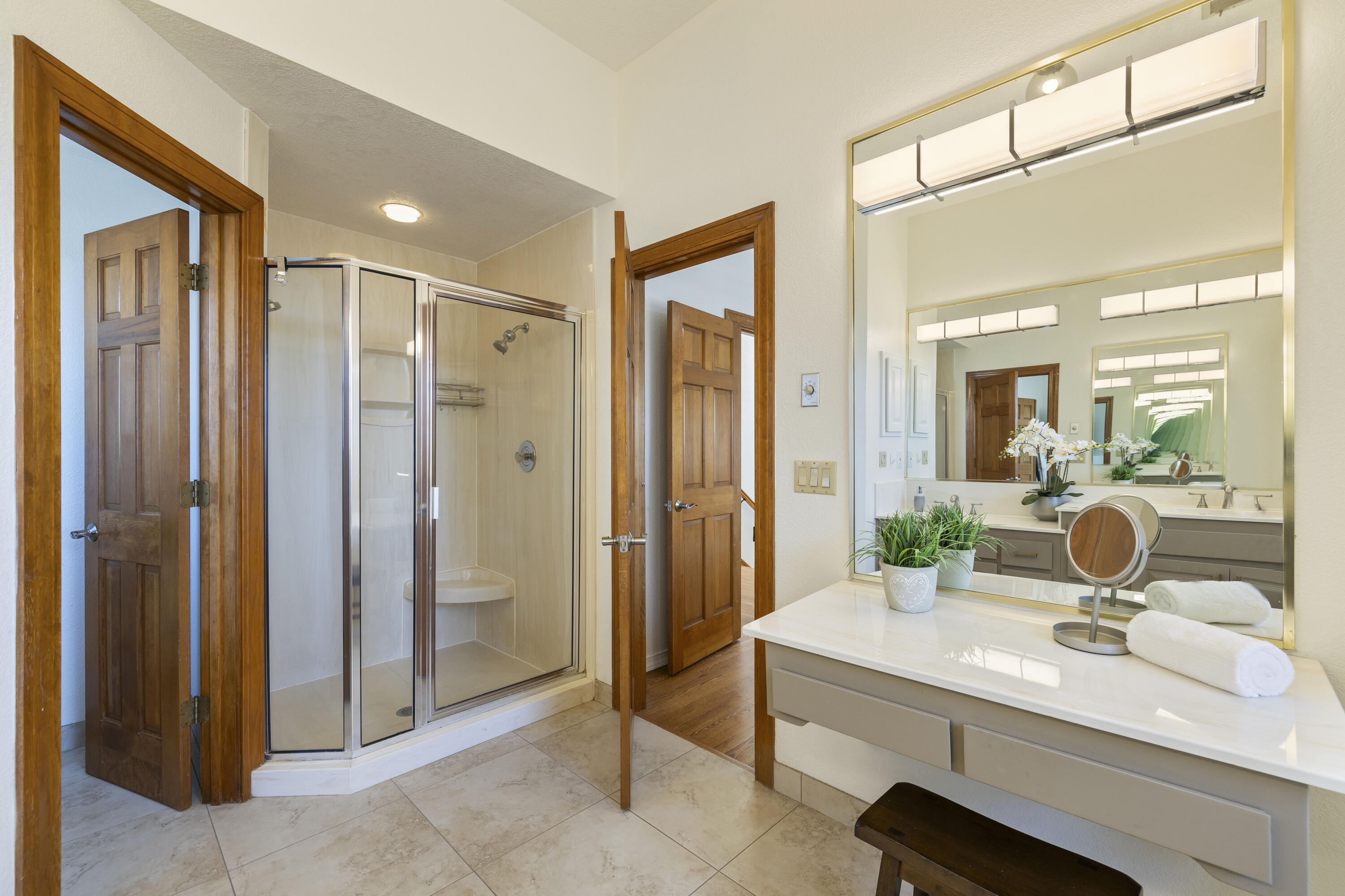 8712 Greenarbor Road NE