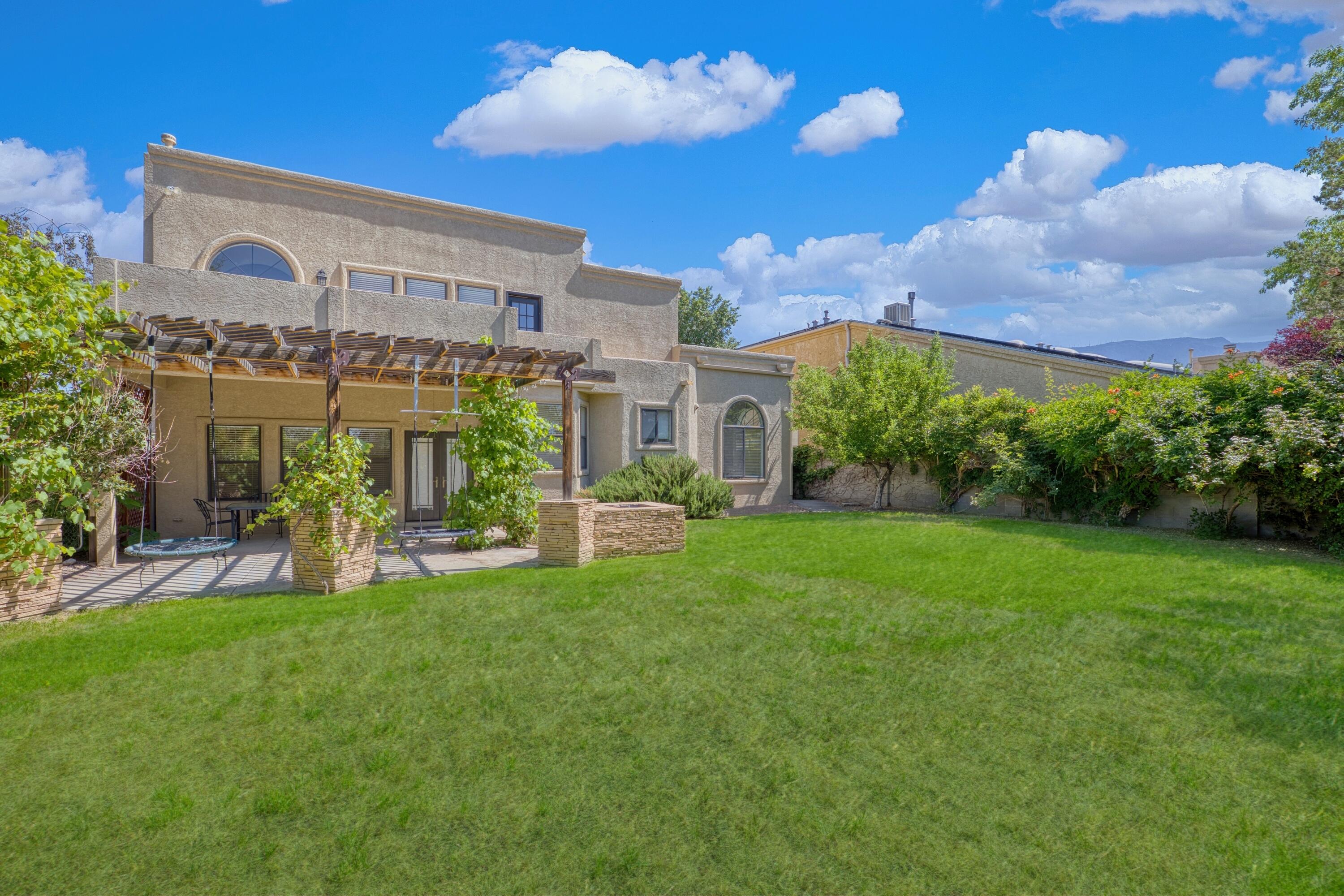 8712 Greenarbor Road NE