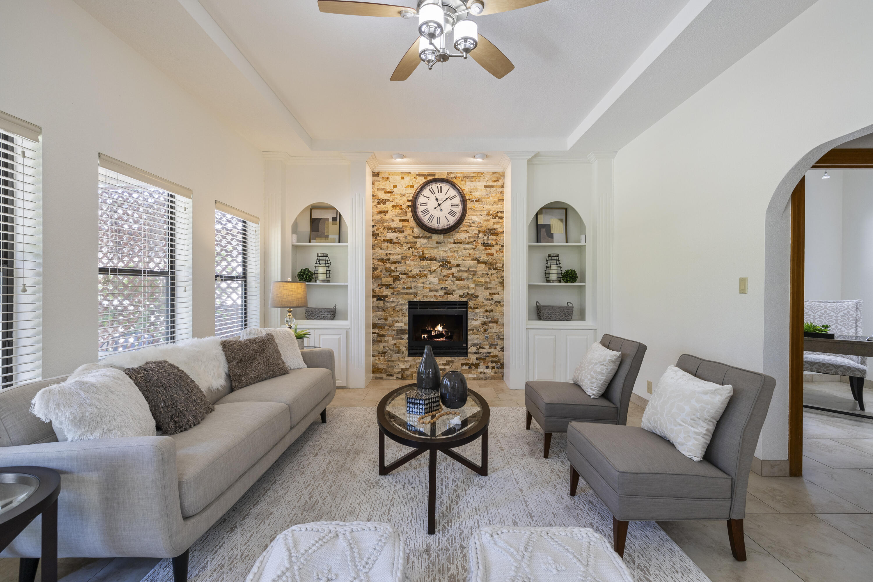 8712 Greenarbor Road NE