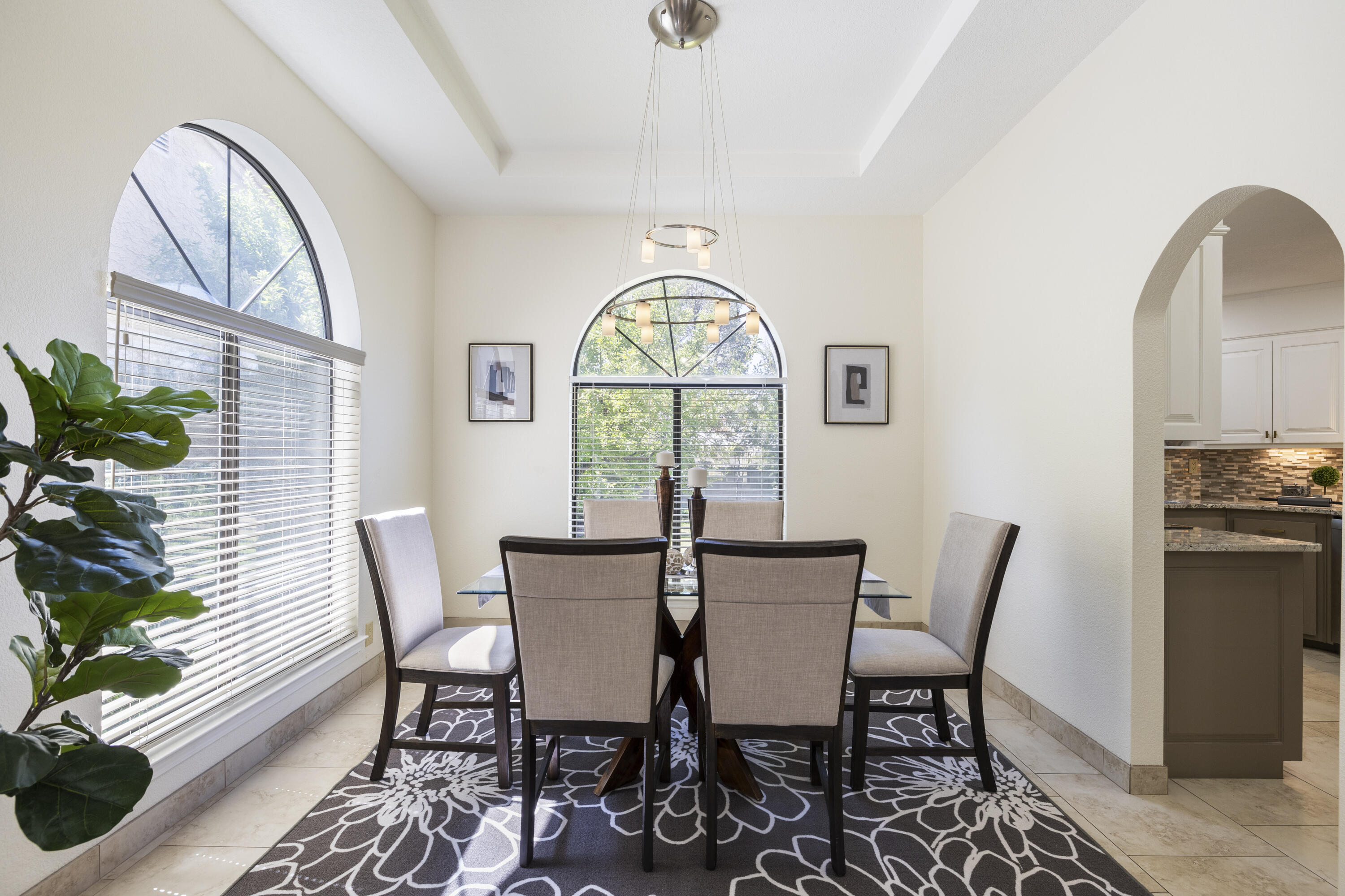 8712 Greenarbor Road NE