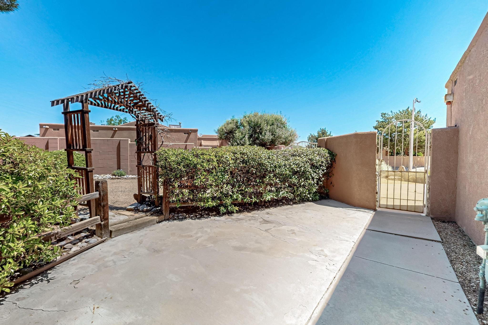 4201 WHISPERWOOD Place NE