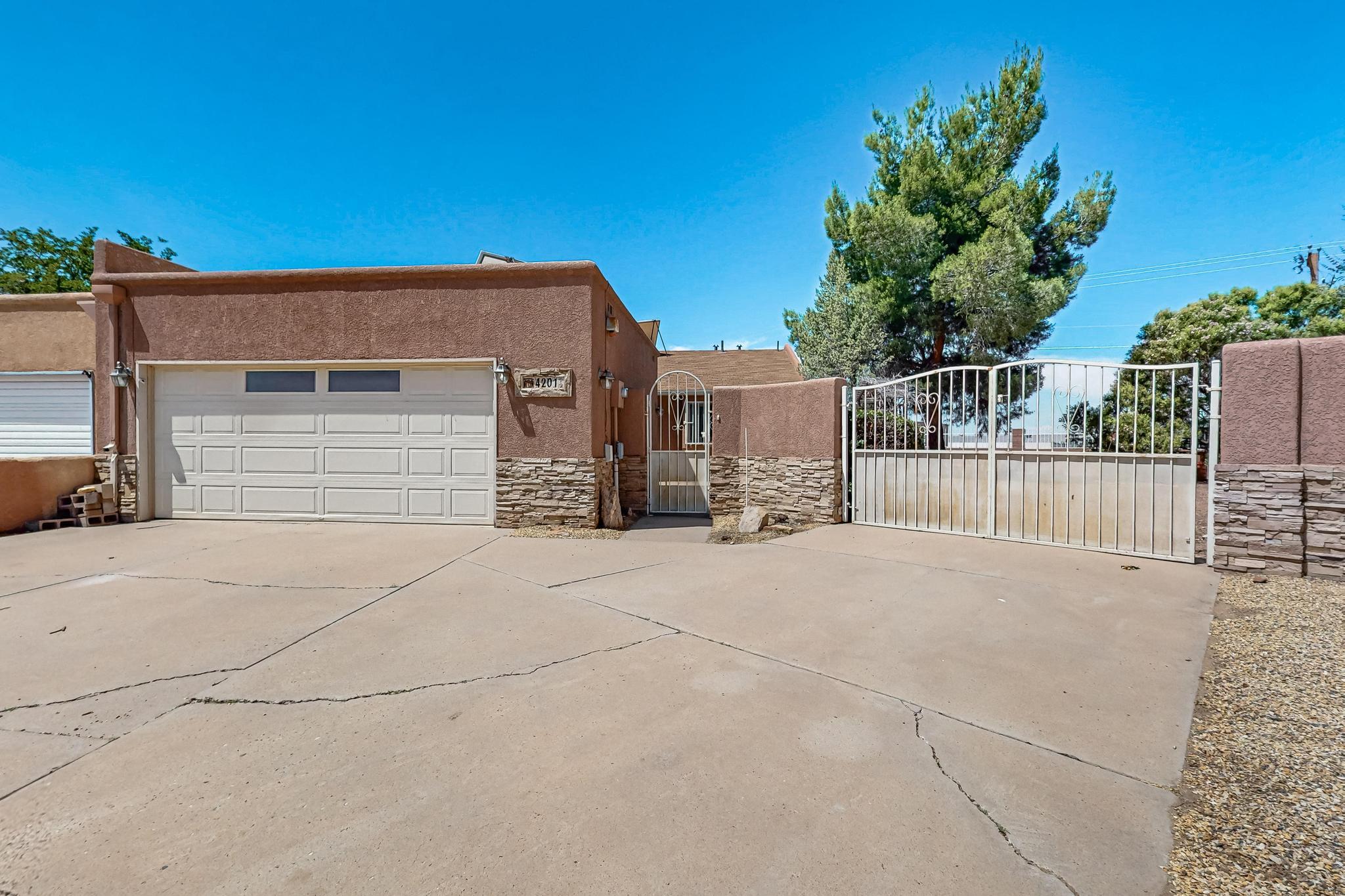 4201 WHISPERWOOD Place NE