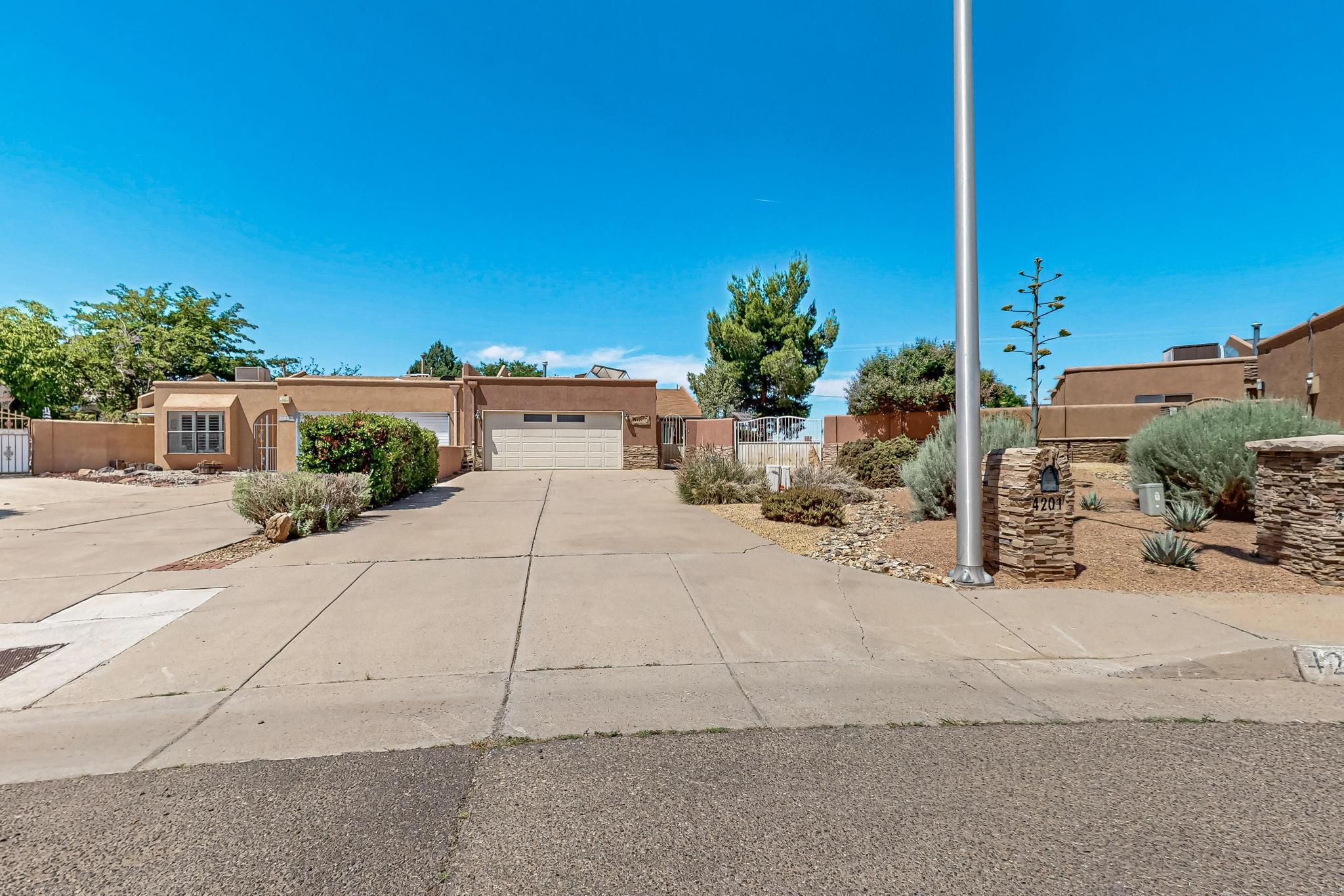 4201 WHISPERWOOD Place NE