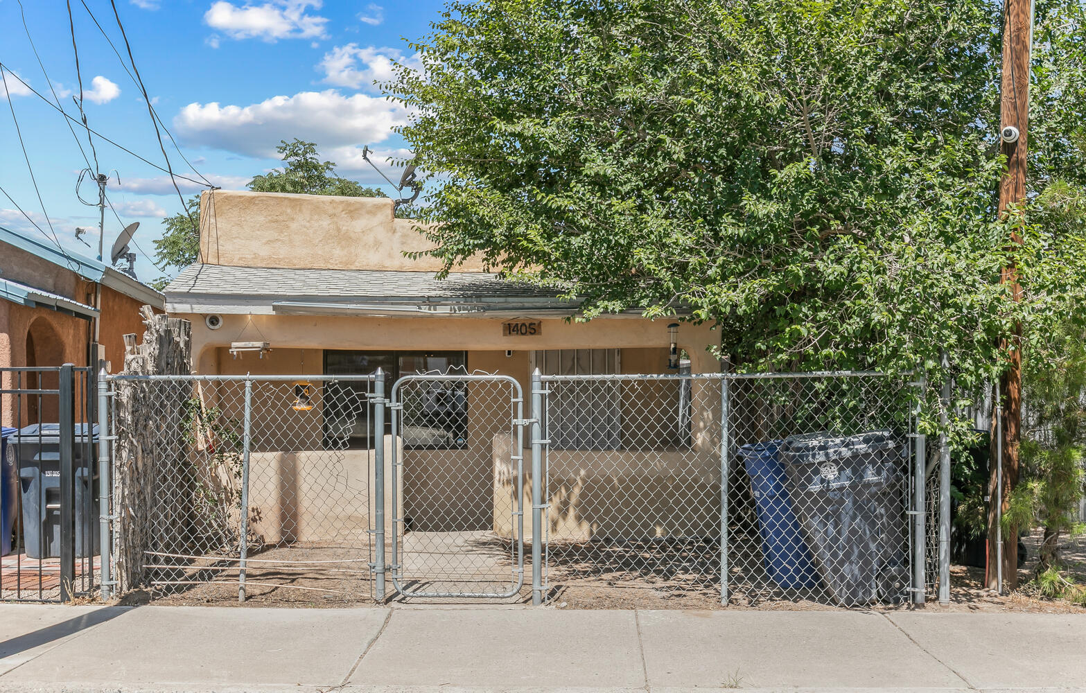 1405 3RD Street SW