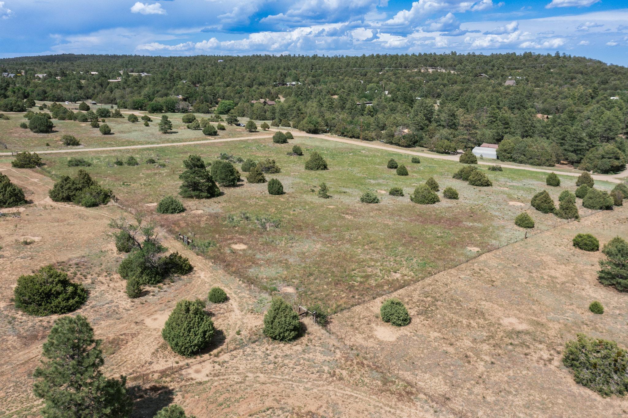 25 MOCKINGBIRD HILL Road