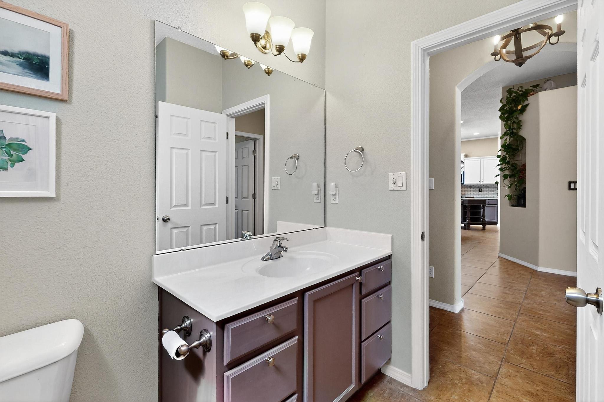 8215 MOCK HEATHER Road NW