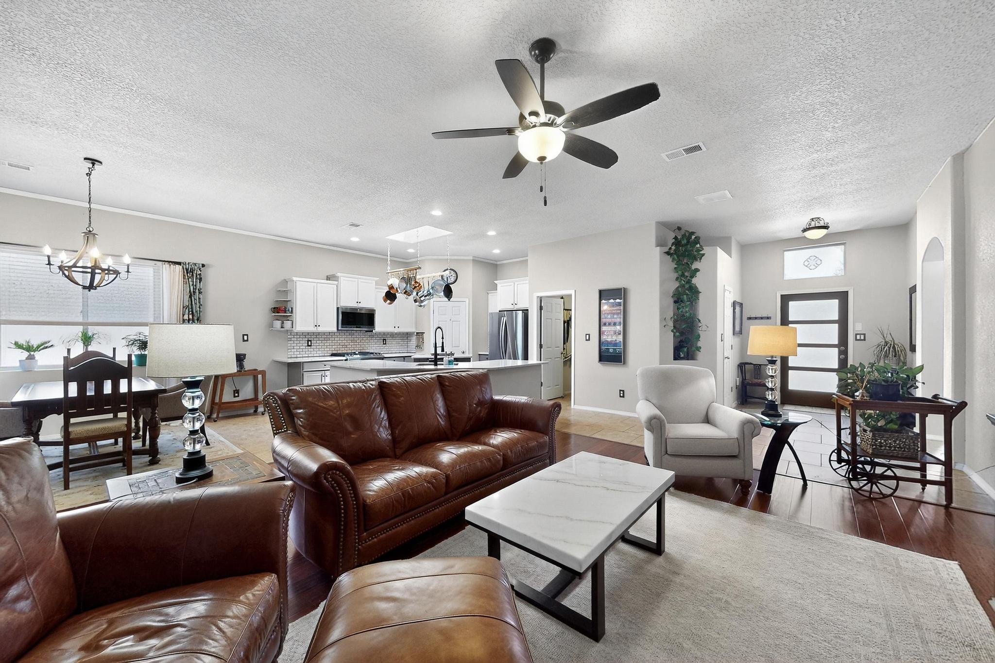 8215 MOCK HEATHER Road NW