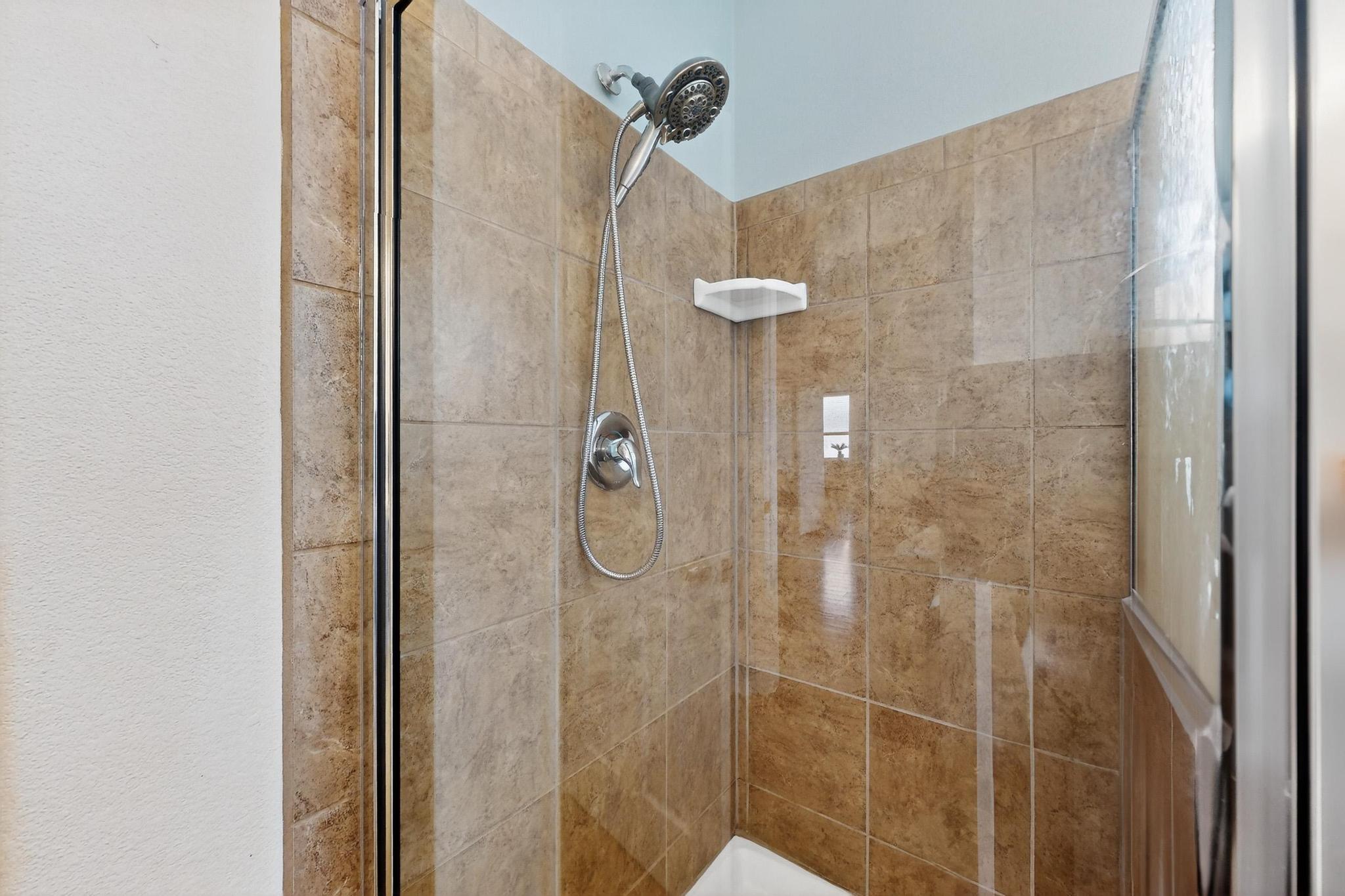 8215 MOCK HEATHER Road NW