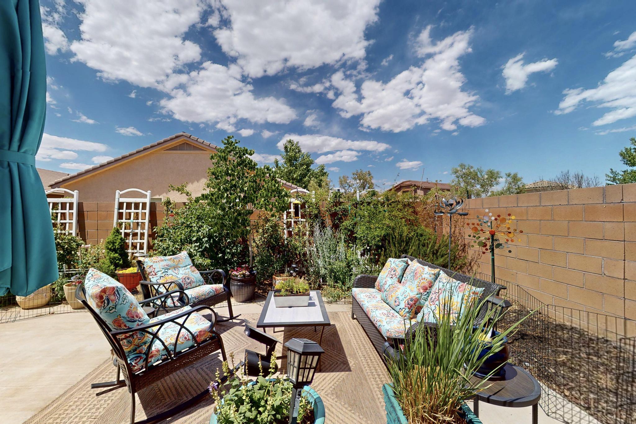 8215 MOCK HEATHER Road NW