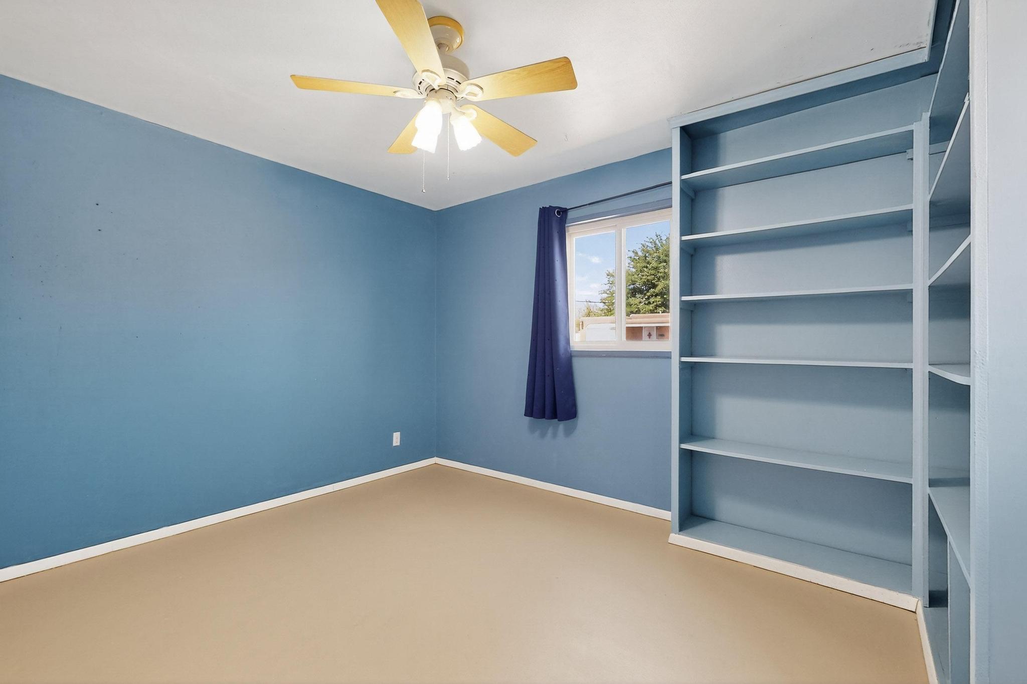 1531 Hendola Drive NE