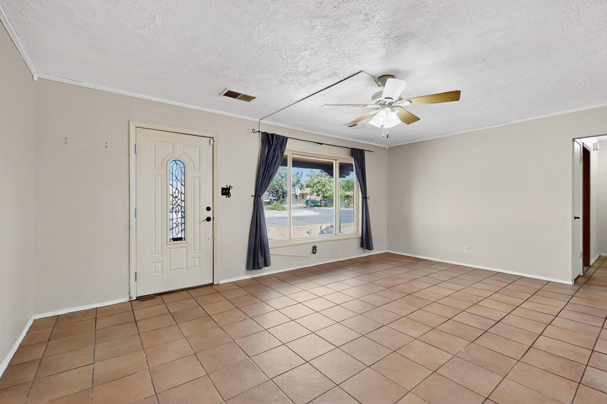 1531 Hendola Drive NE