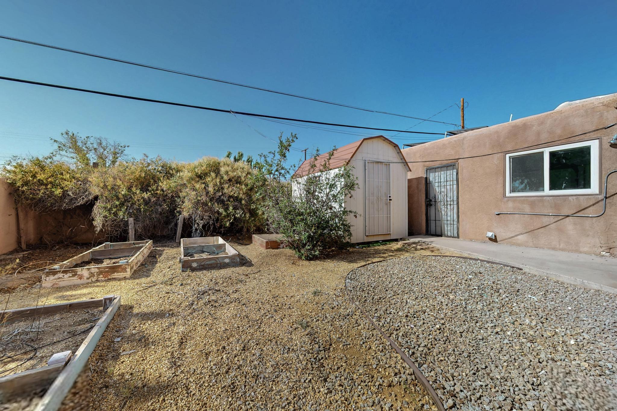 1531 Hendola Drive NE