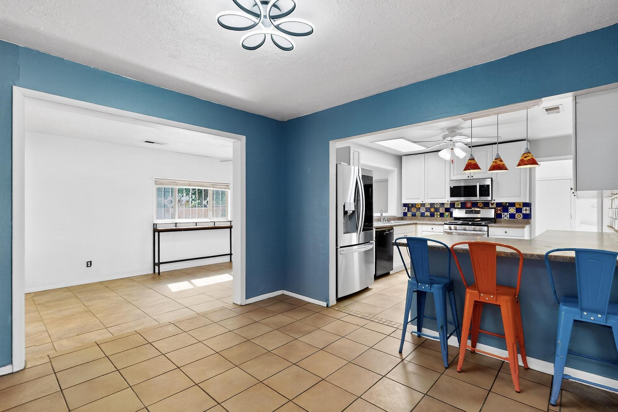 1531 Hendola Drive NE