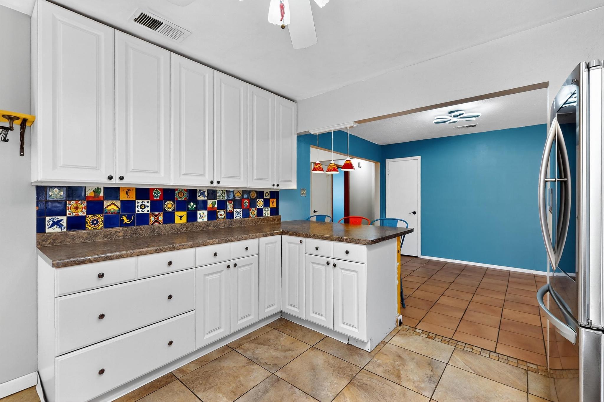 1531 Hendola Drive NE