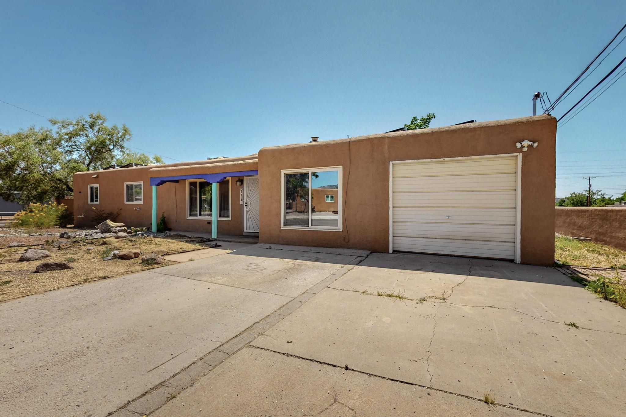 1531 Hendola Drive NE