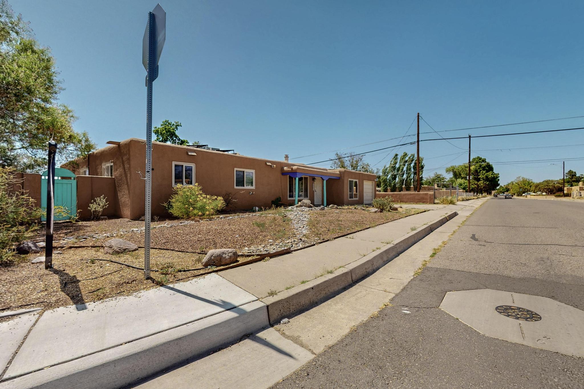 1531 Hendola Drive NE