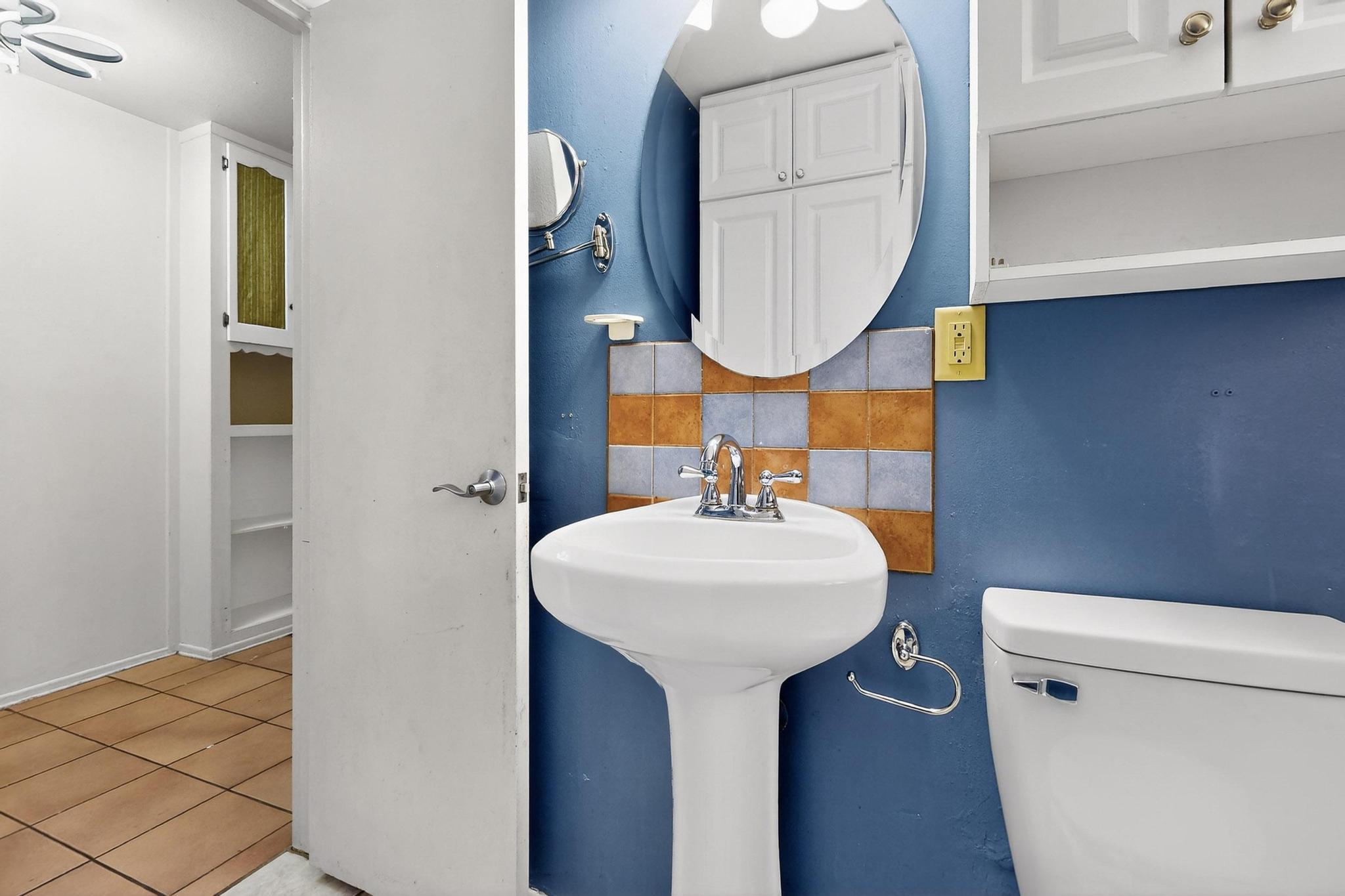 1531 Hendola Drive NE