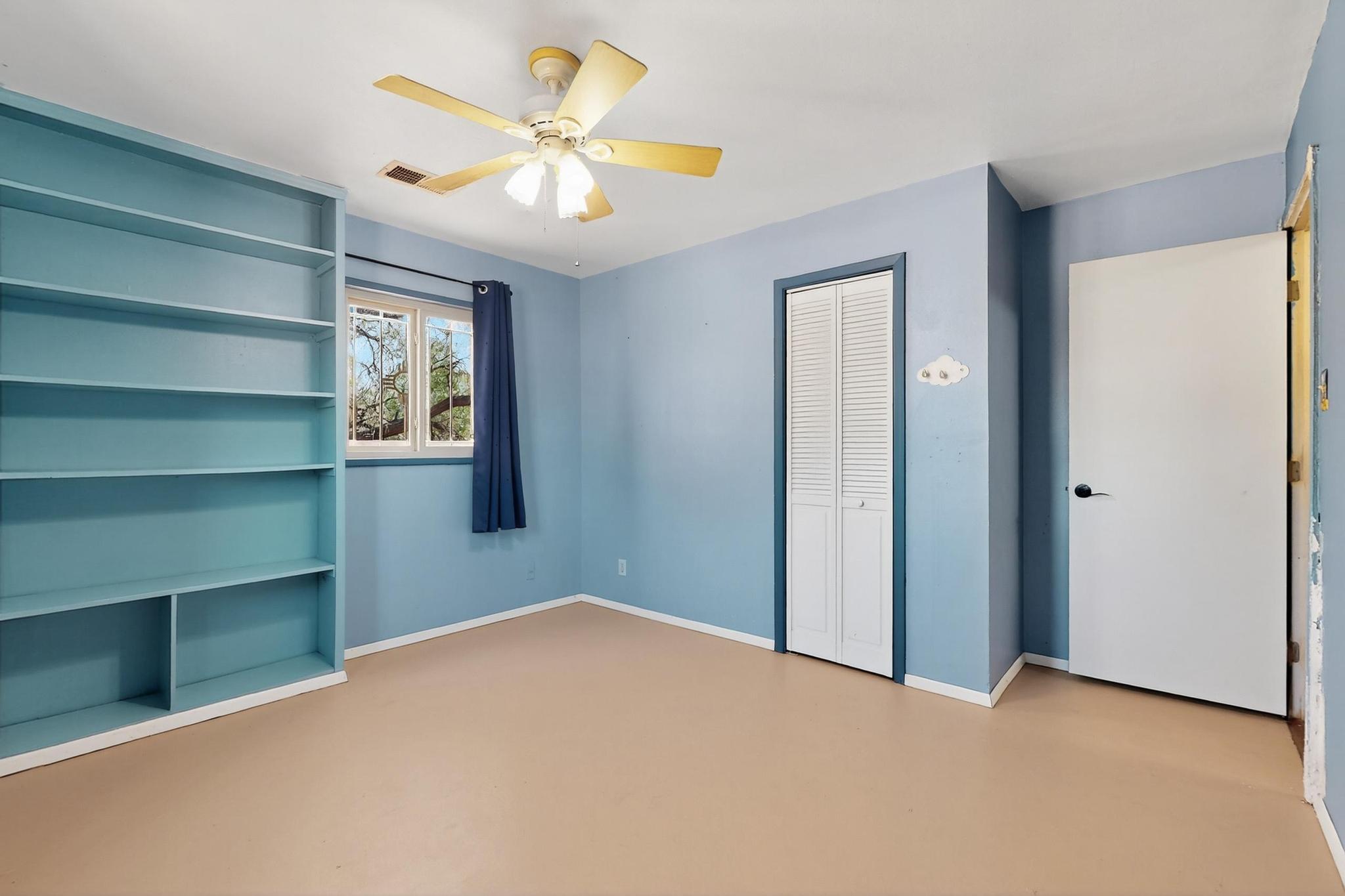 1531 Hendola Drive NE