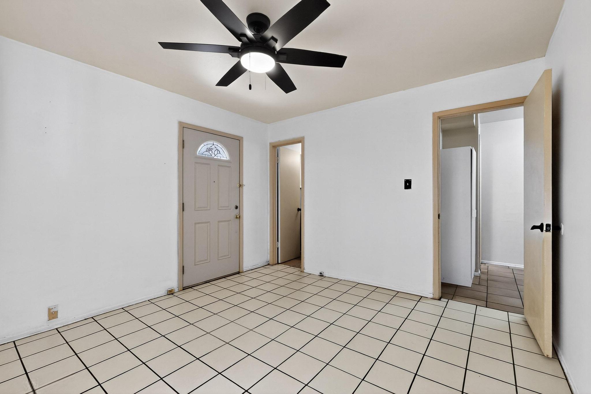 1531 Hendola Drive NE