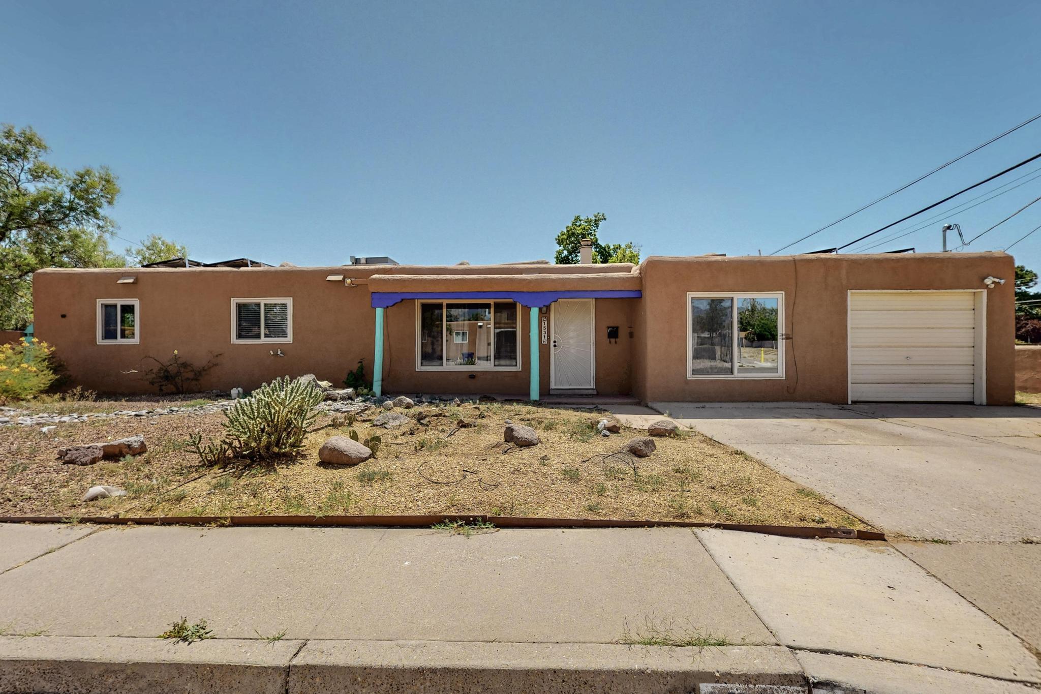 1531 Hendola Drive NE