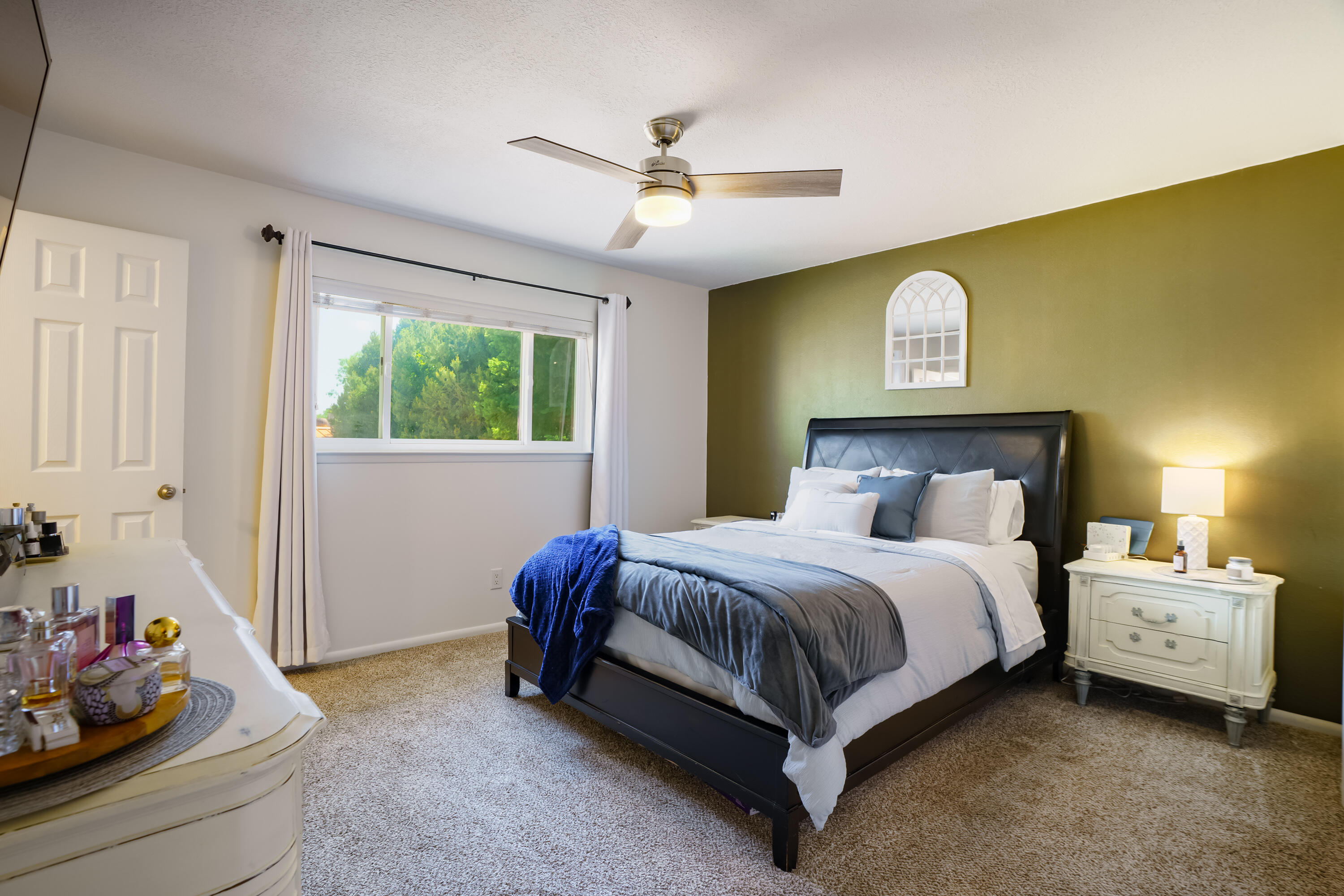 12236 YELLOWSTONE Road NE