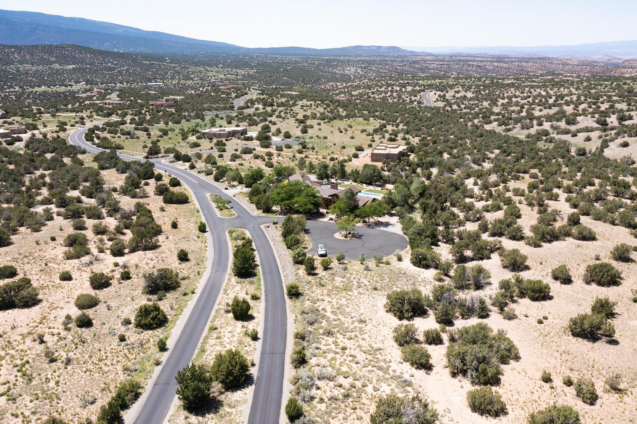 Lot: 24 Stagecoach TR