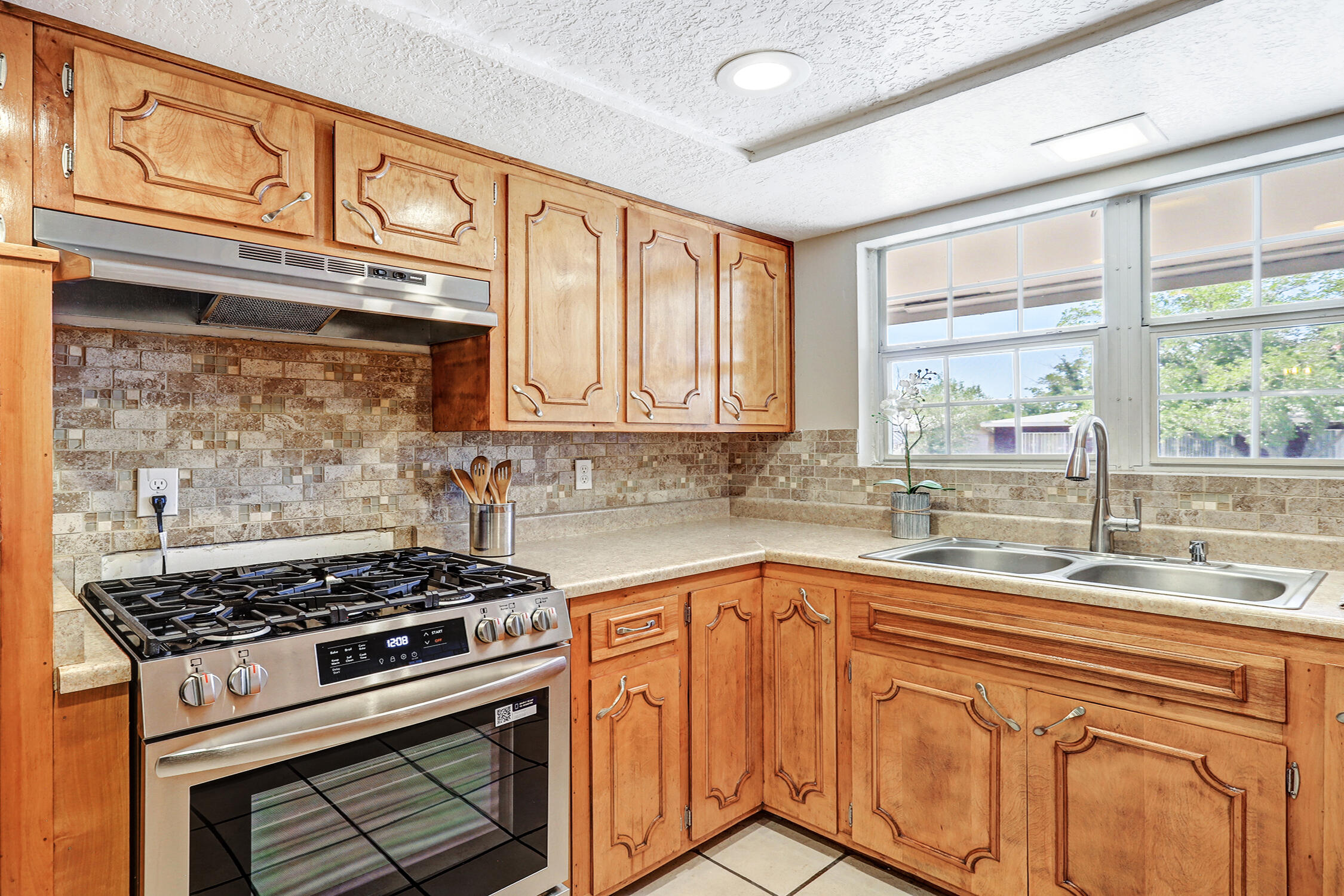 5711 Bohemio Court SW