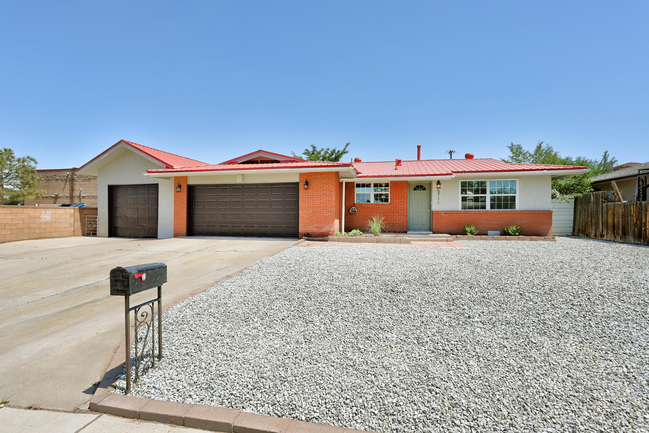 5711 Bohemio Court SW