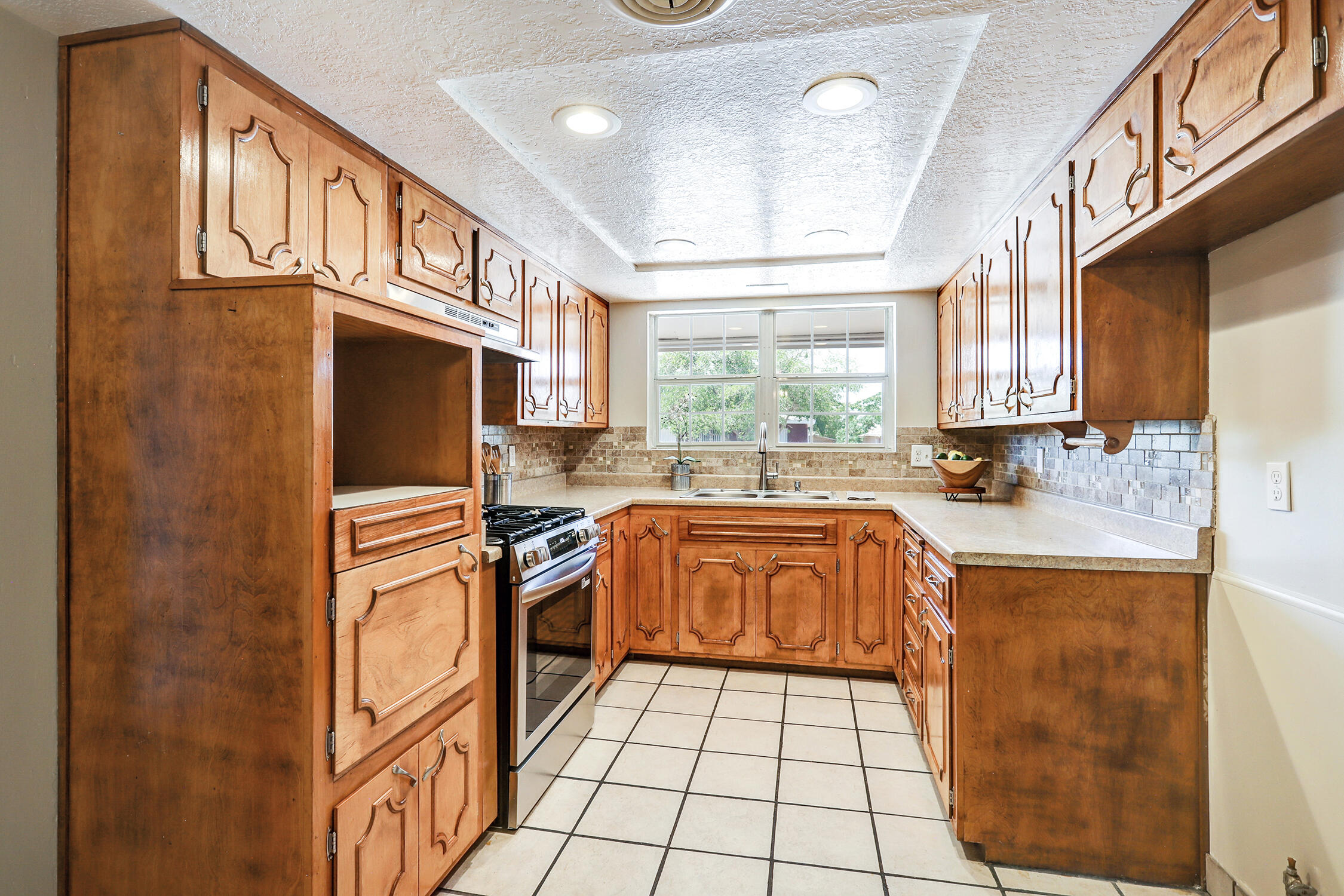 5711 Bohemio Court SW