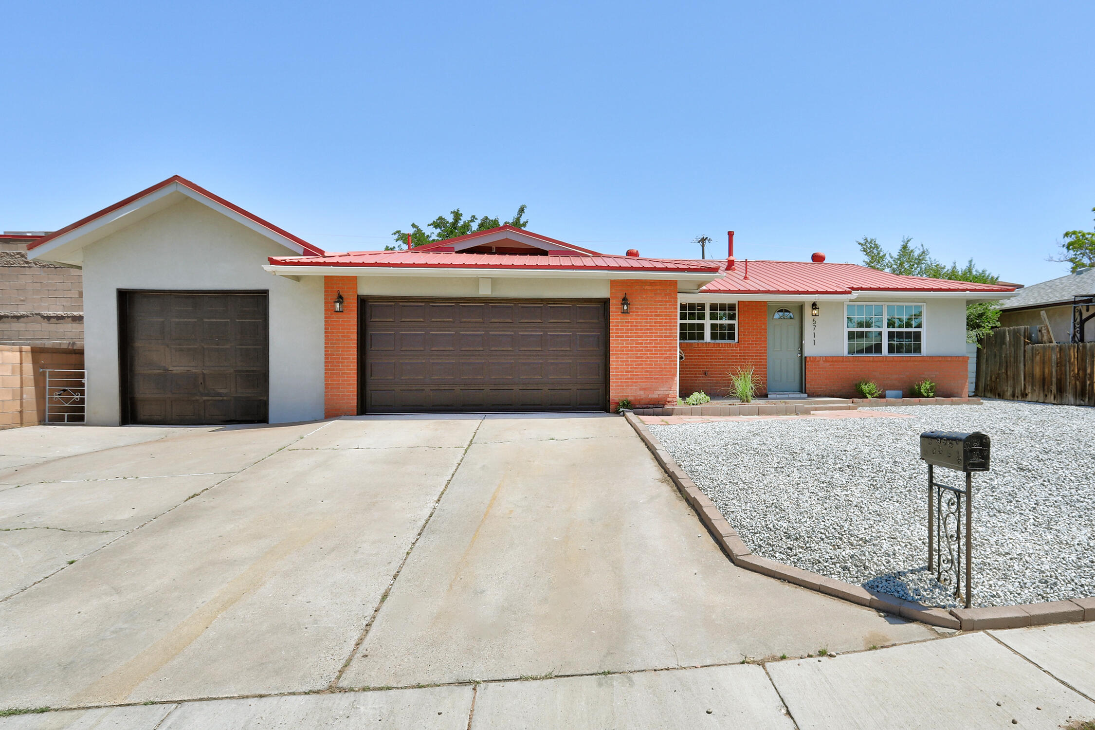 5711 Bohemio Court SW