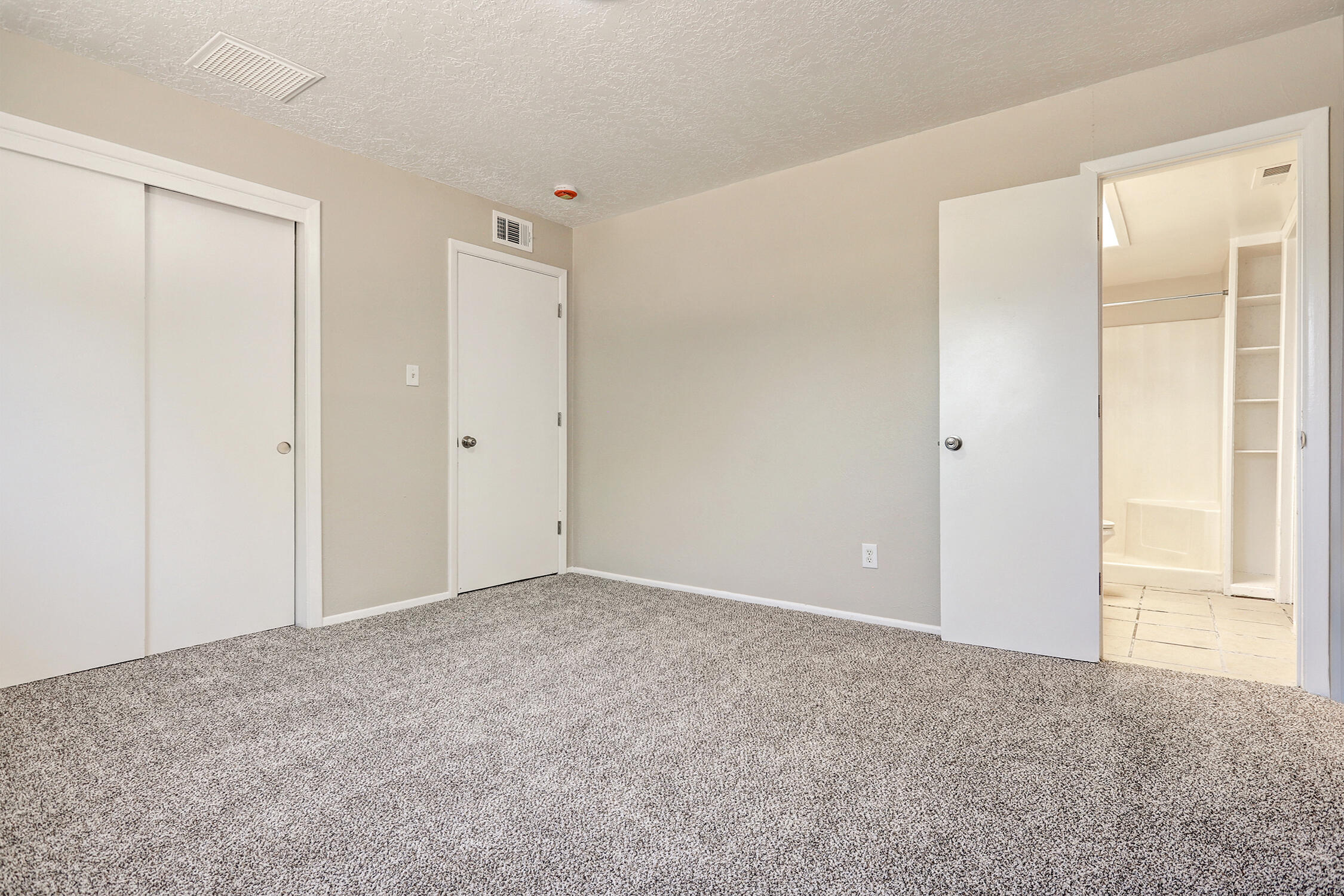 5711 Bohemio Court SW