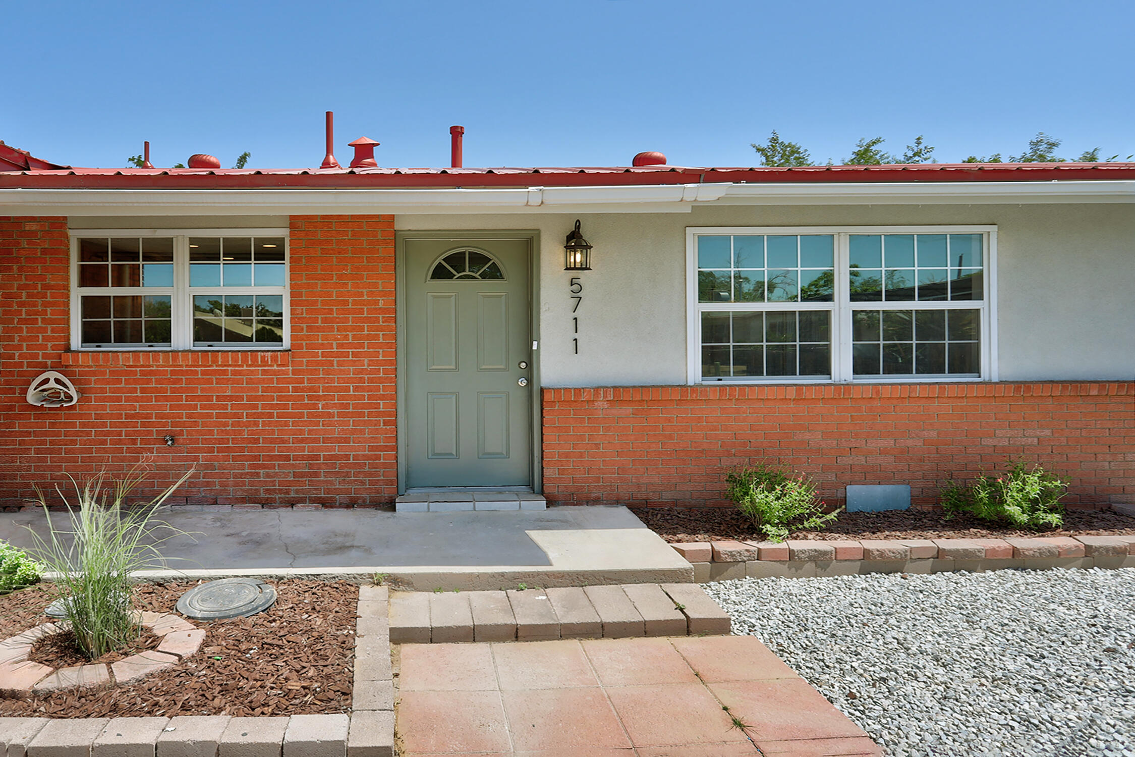 5711 Bohemio Court SW