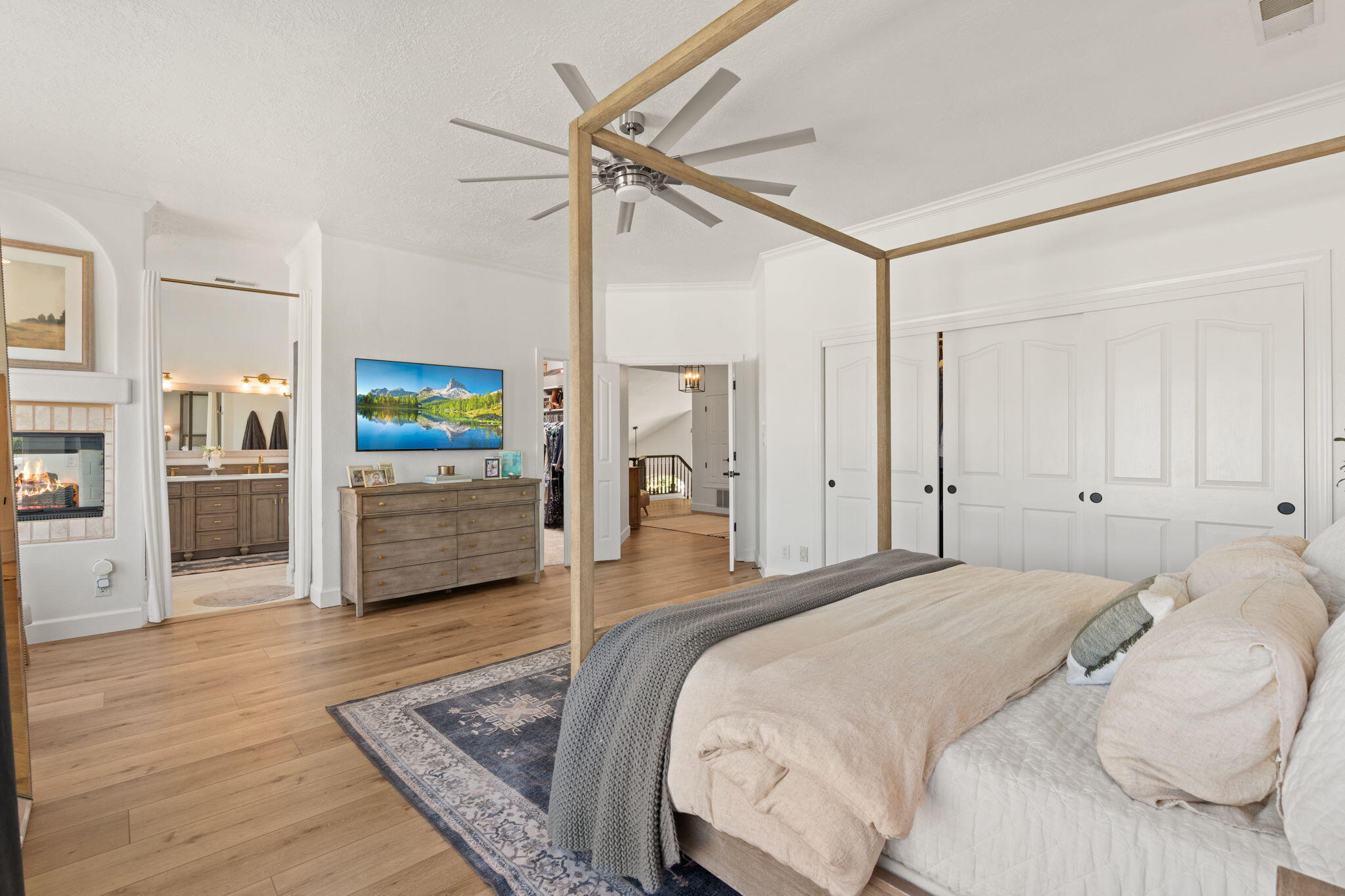 11405 PINE TOP Lane NE