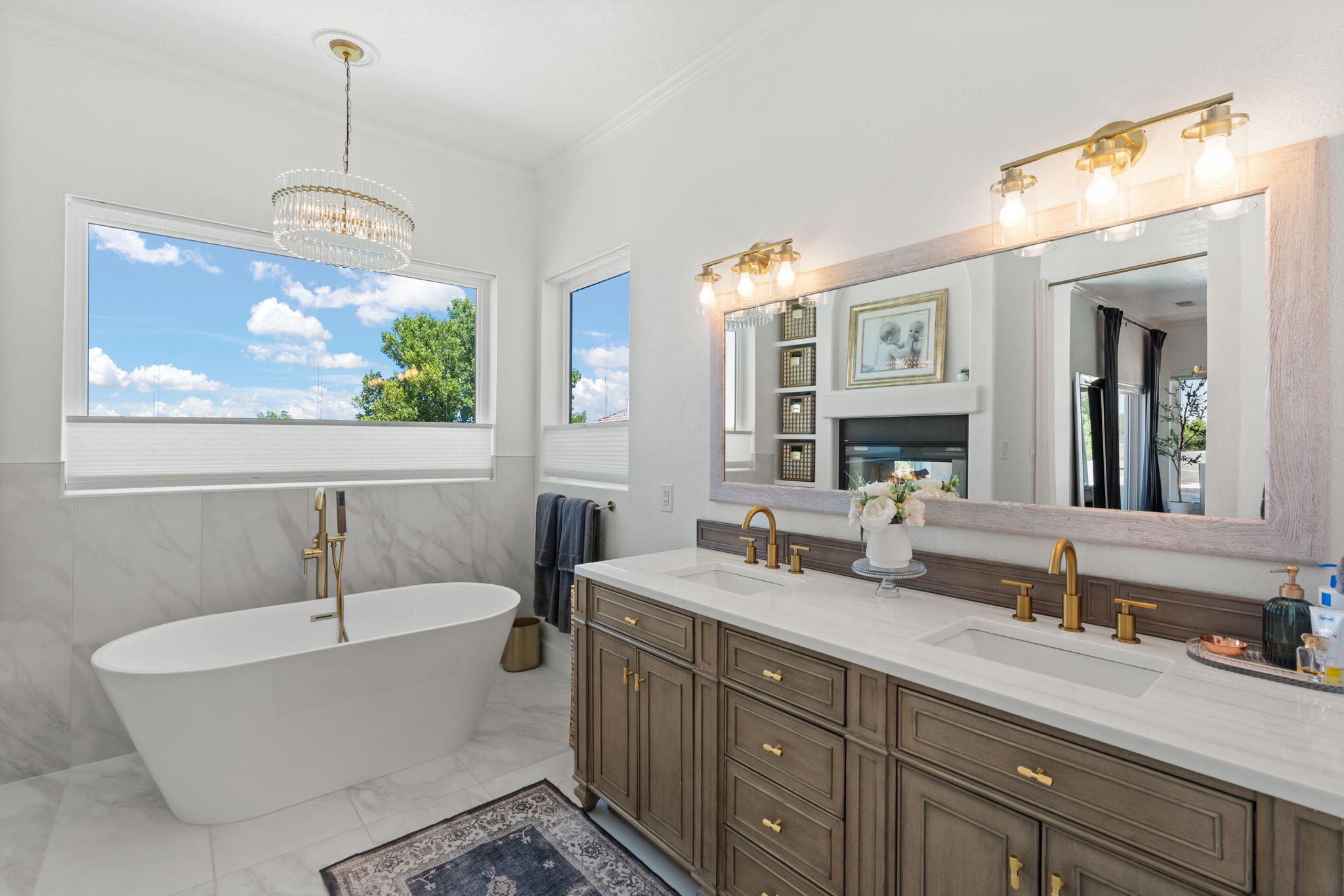 11405 PINE TOP Lane NE