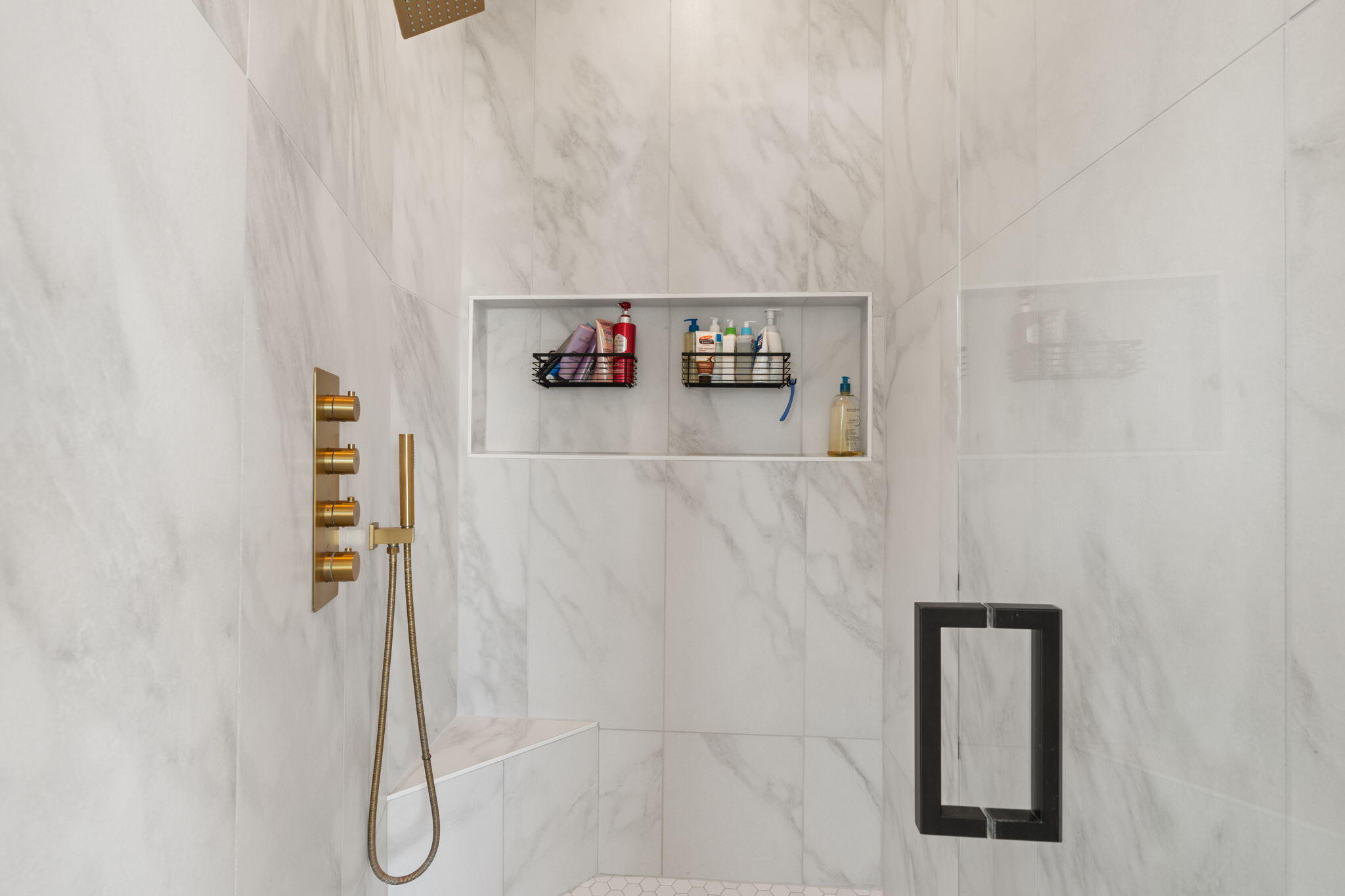 11405 PINE TOP Lane NE