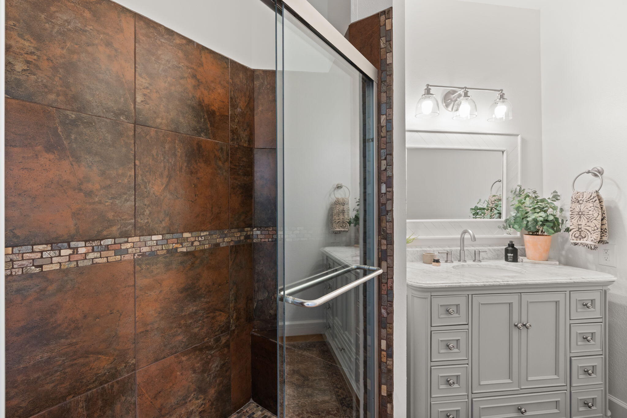 11405 PINE TOP Lane NE