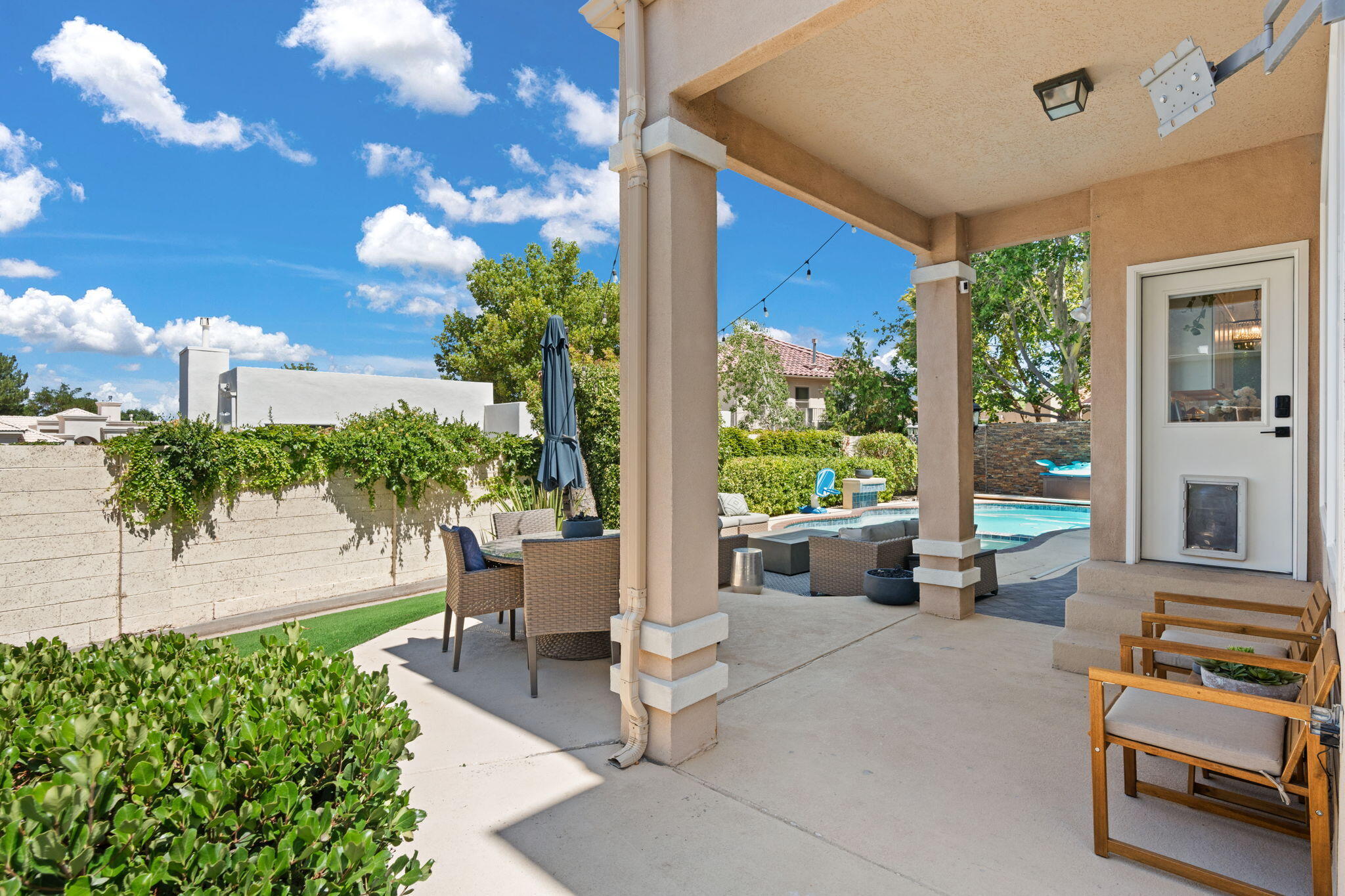 11405 PINE TOP Lane NE