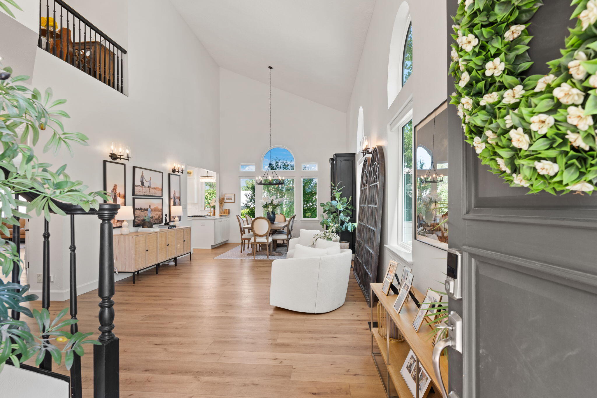 11405 PINE TOP Lane NE