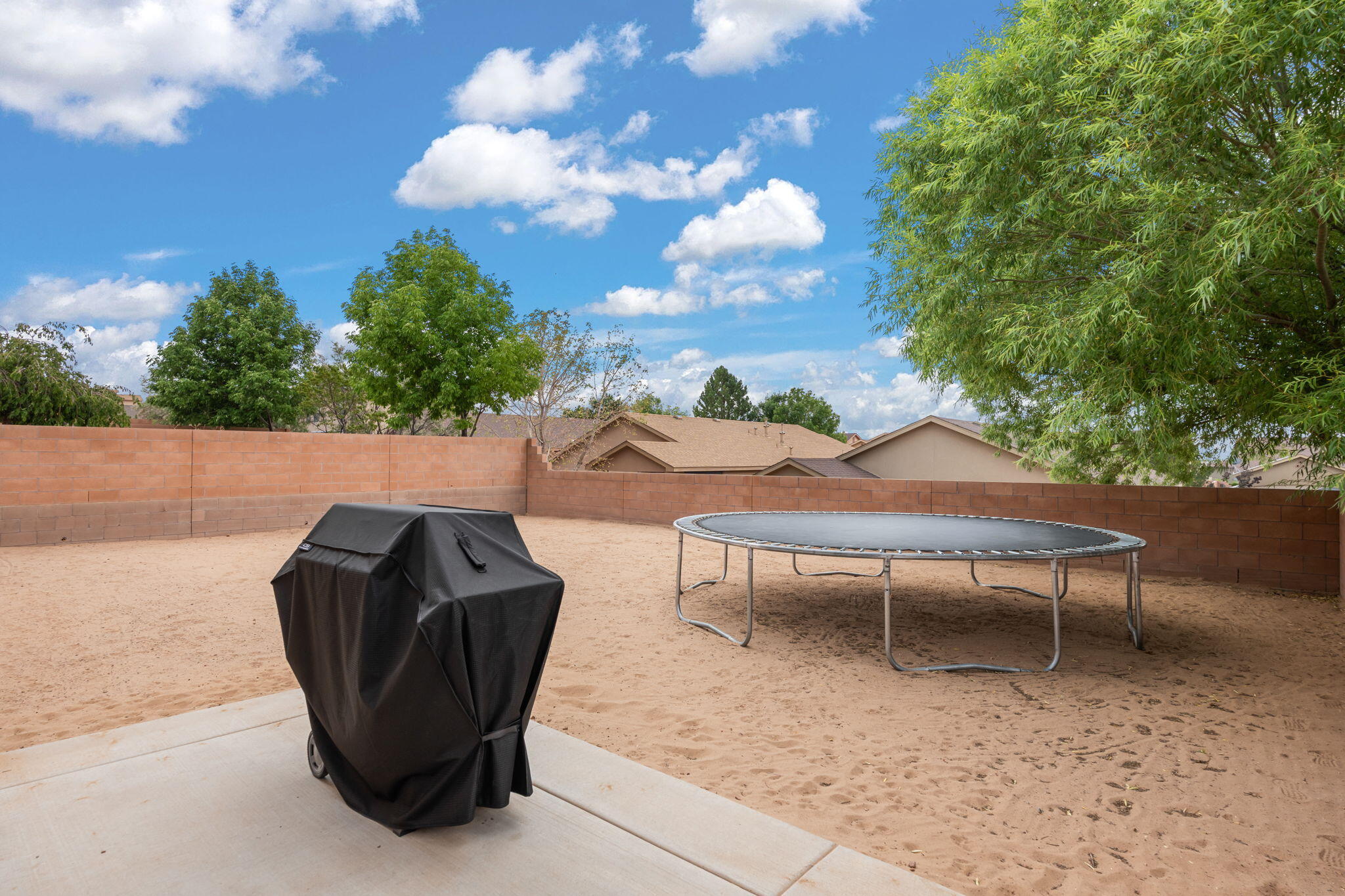 6264 AZALEAS Road NW